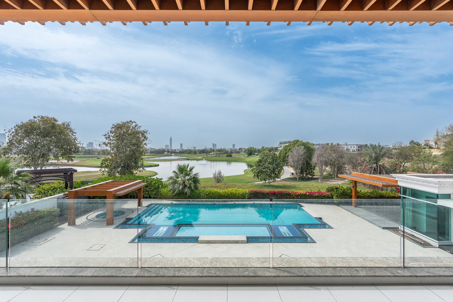 Emirates Hills Villa 