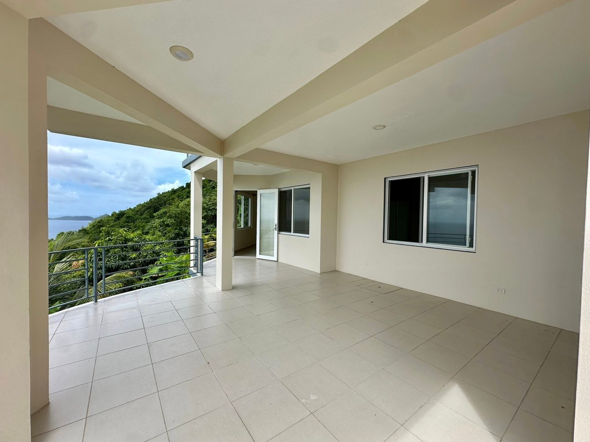 1080 Lorma Bay 2 Bedroom Apartment