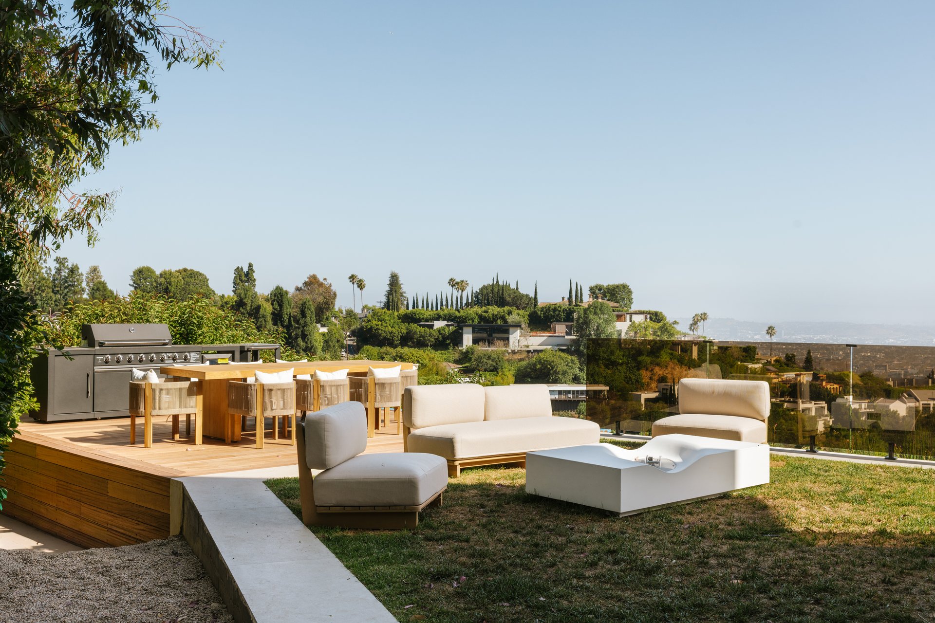 9262 Thrush Way, Hollywood Hills