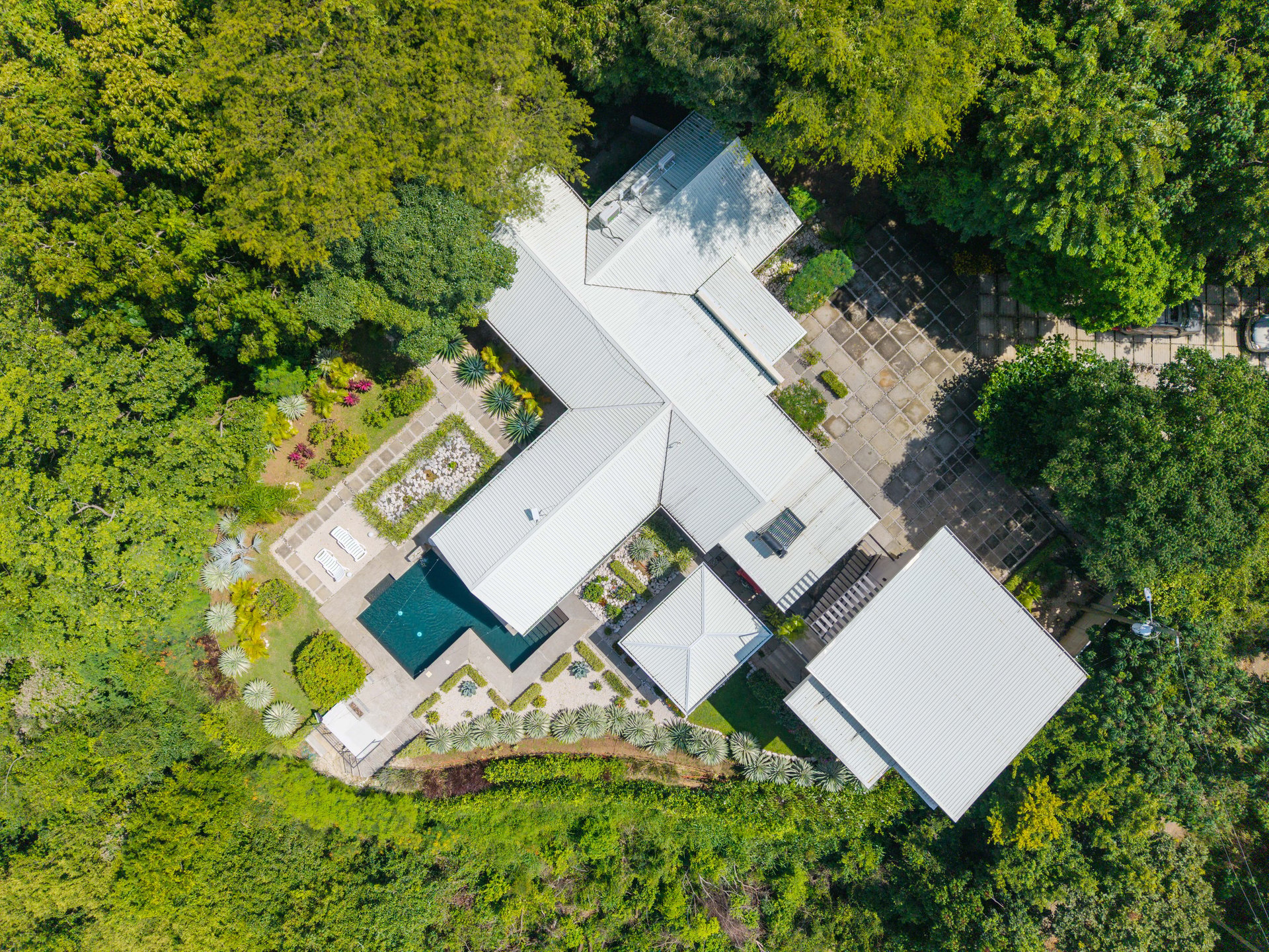 Casa Arcadia | Ocean-View Home with Two Income-Producing Studios