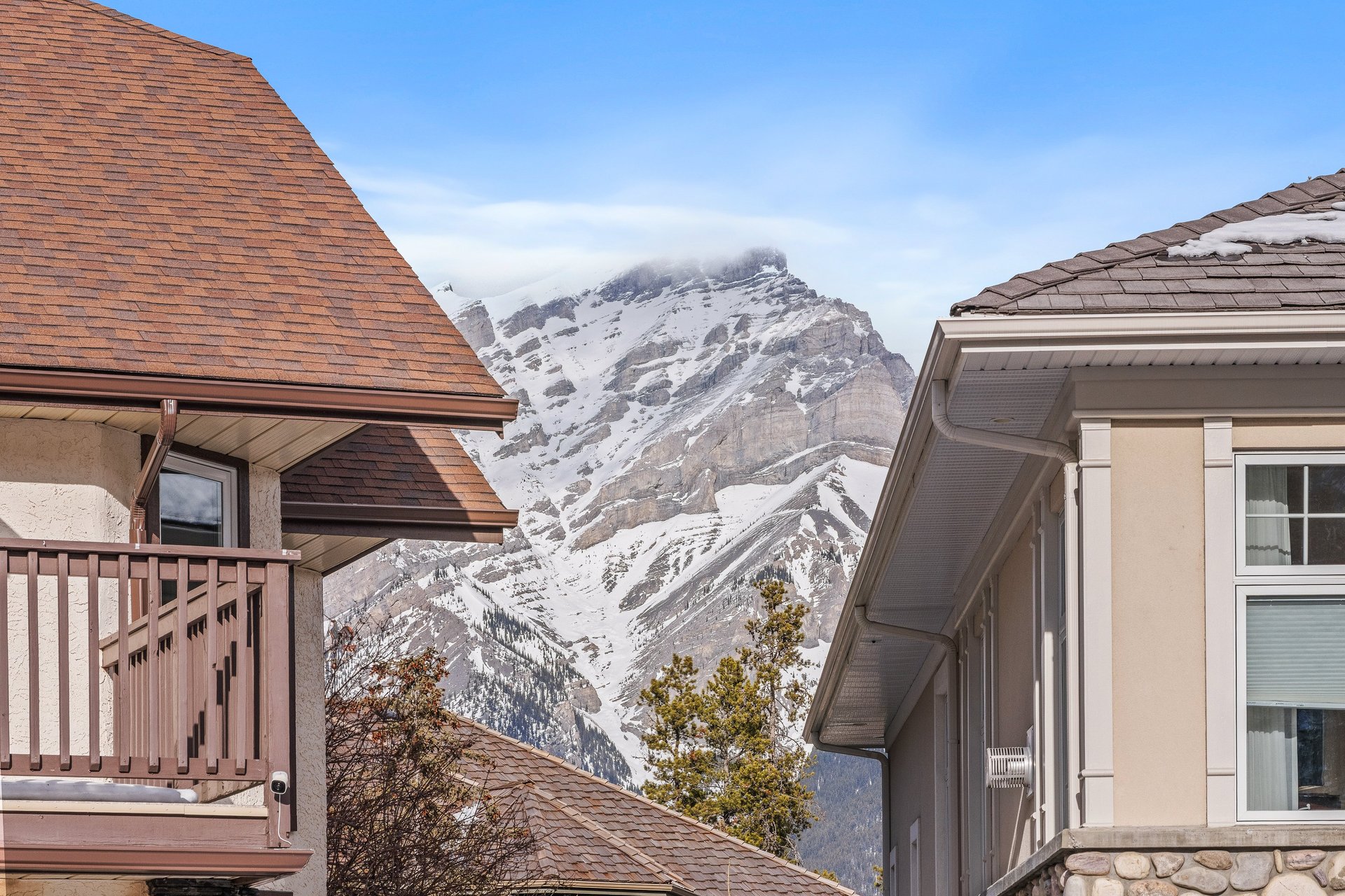 108 Lougheed Circle