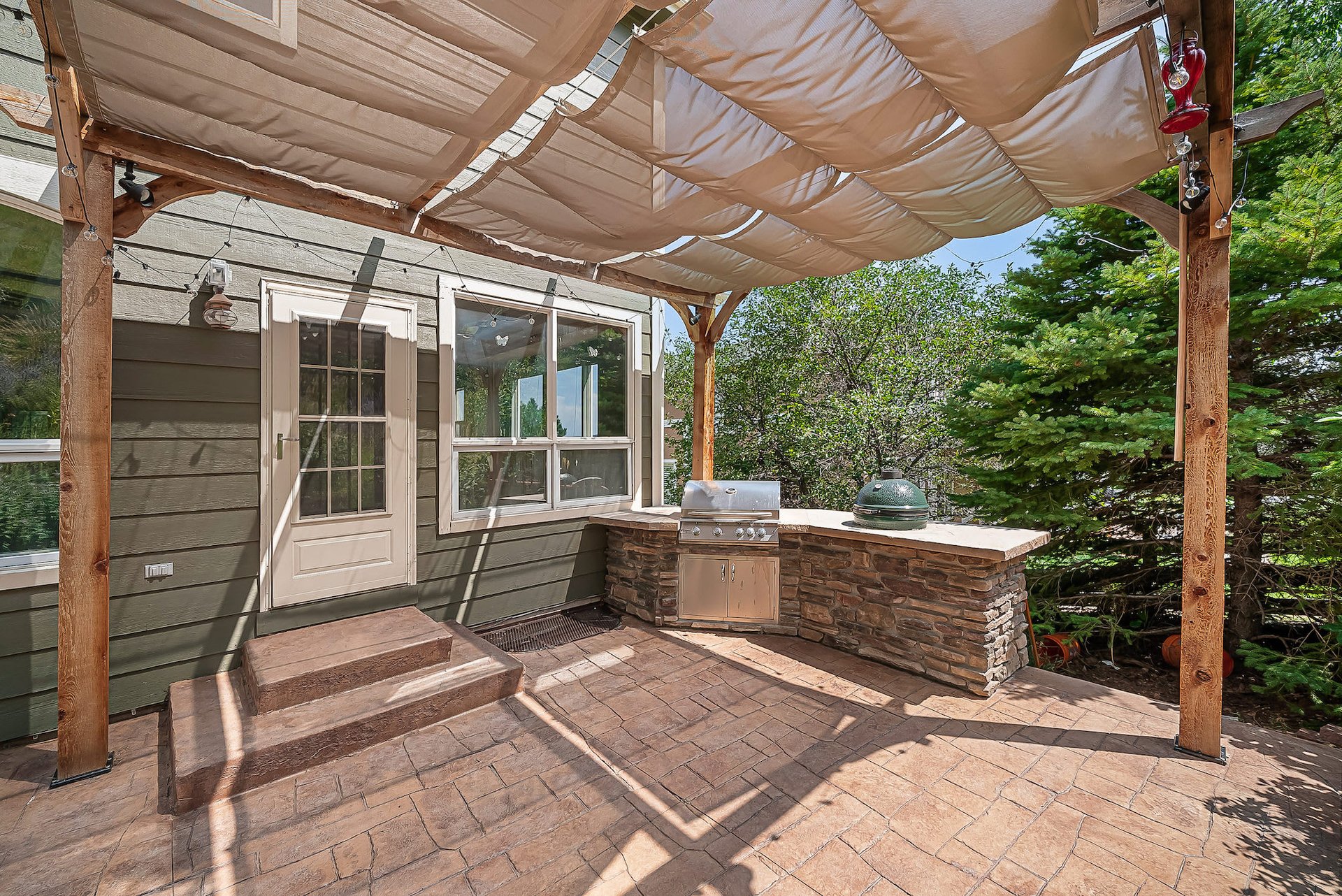 376 Mesa View Way