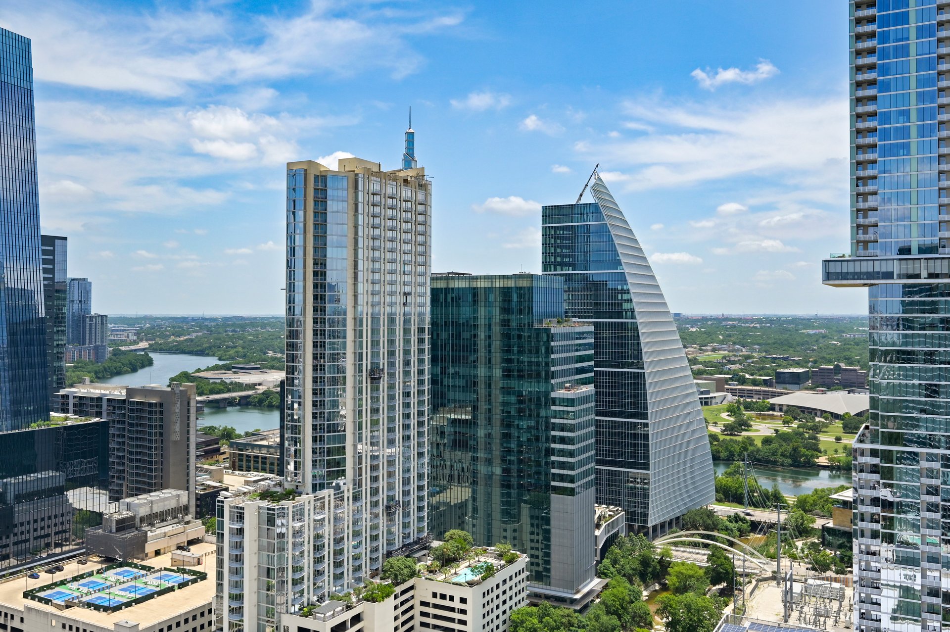 501 West Ave #3203