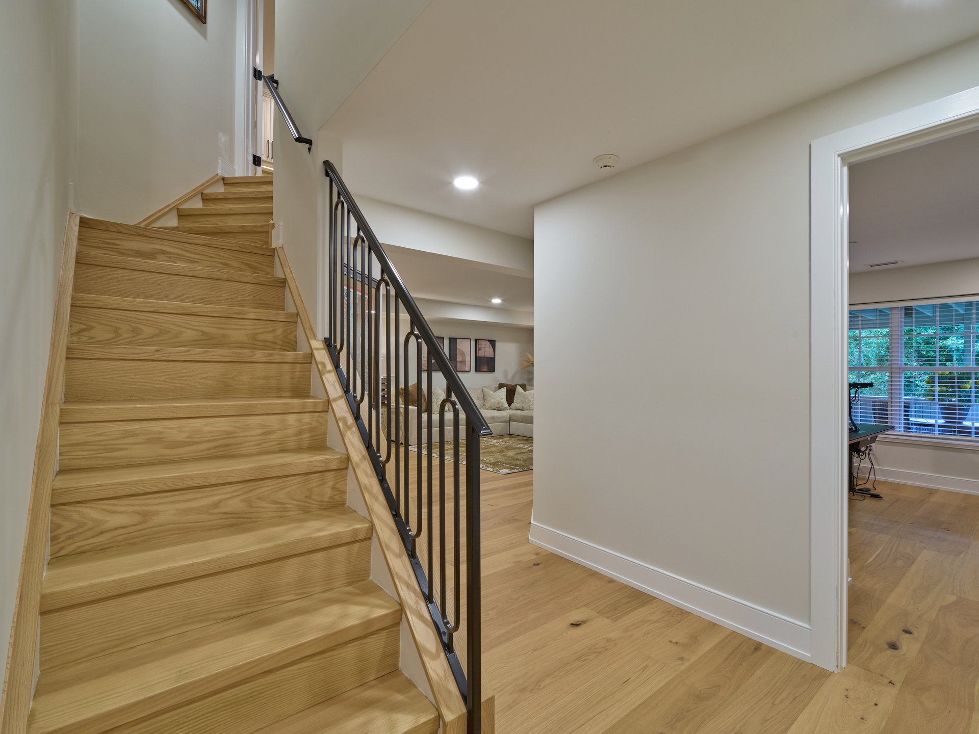 869 Breckinridge Ct 