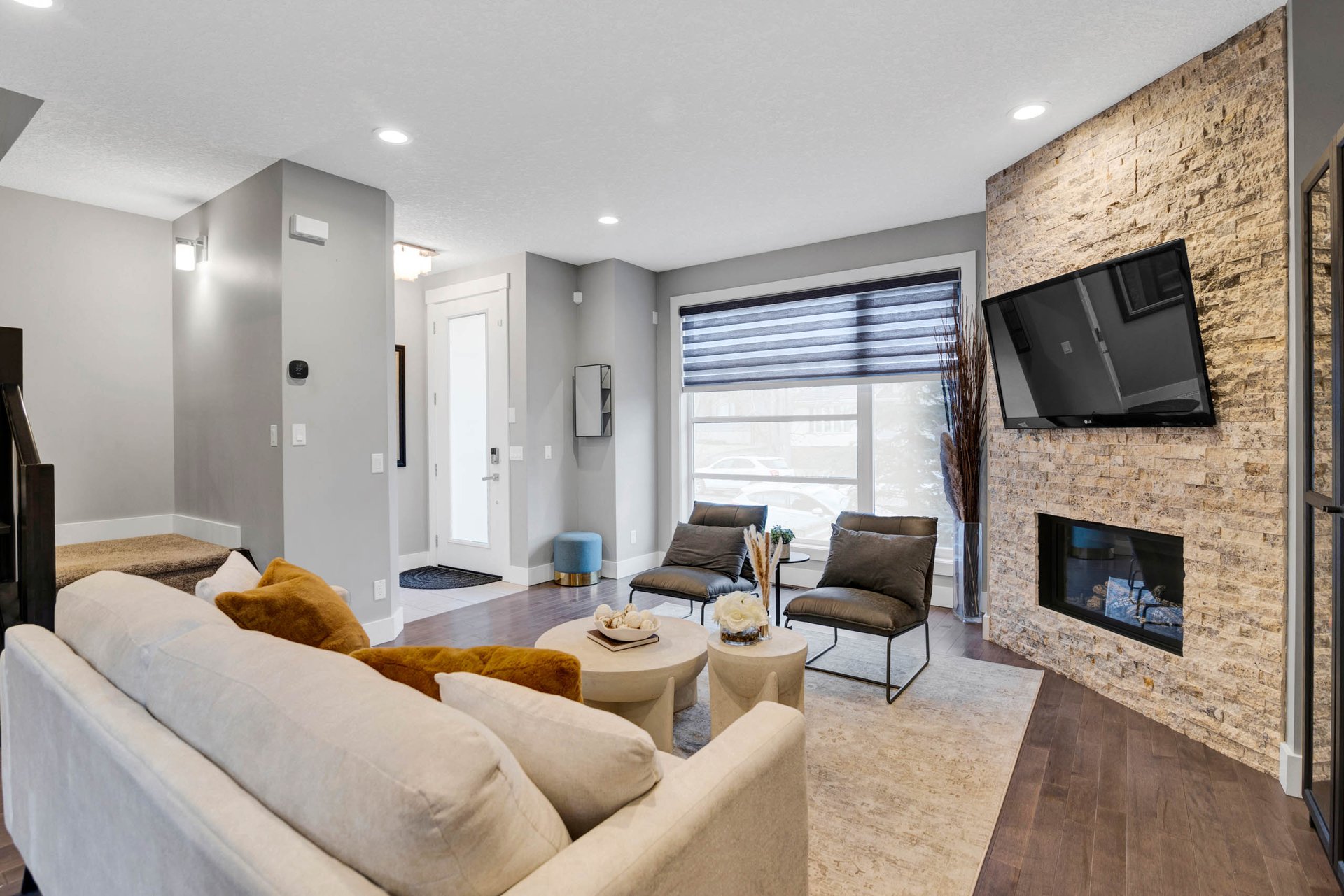 2816 34 Street SW Unit: 1