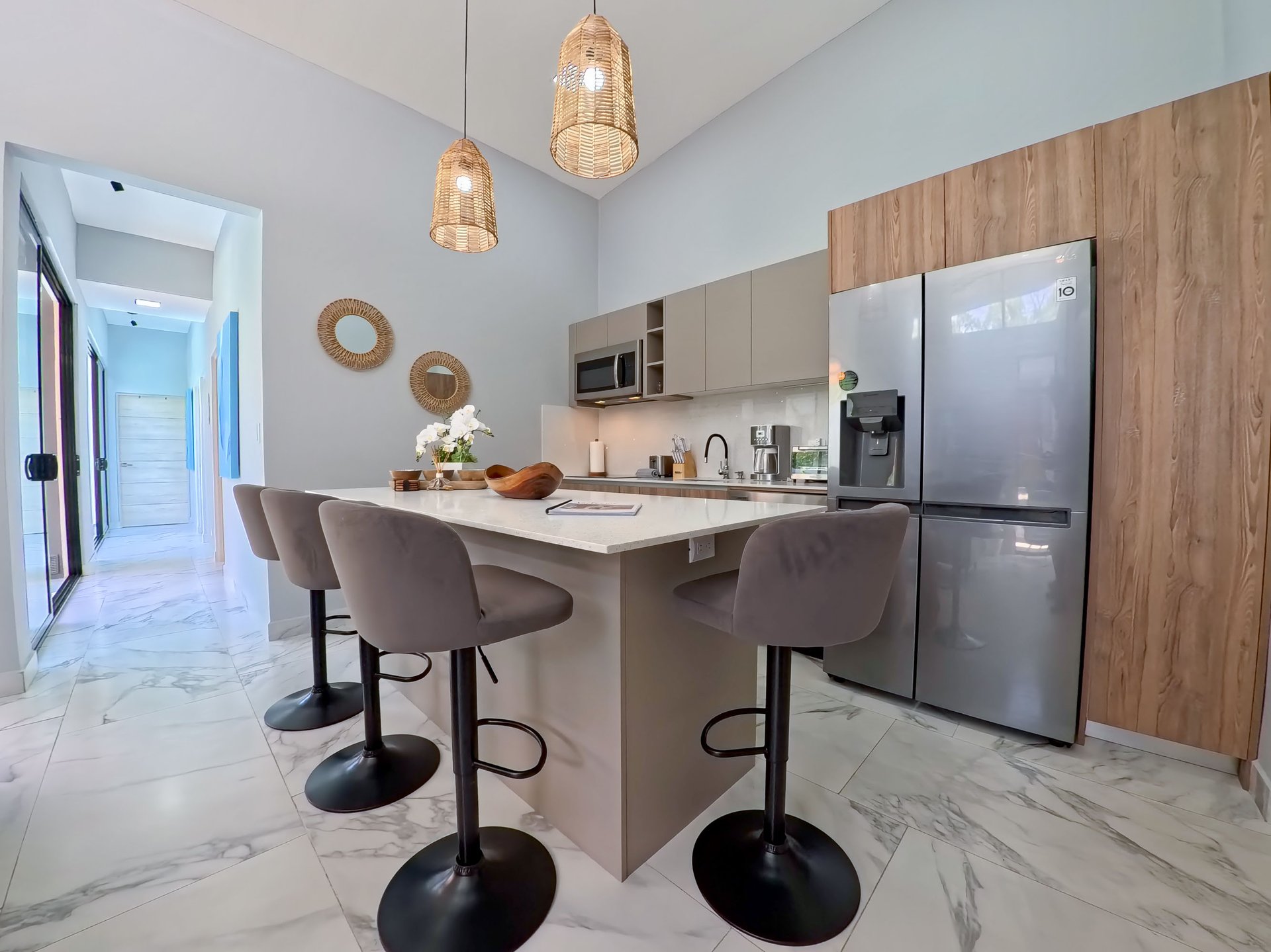 Great Location Brand New Pool House