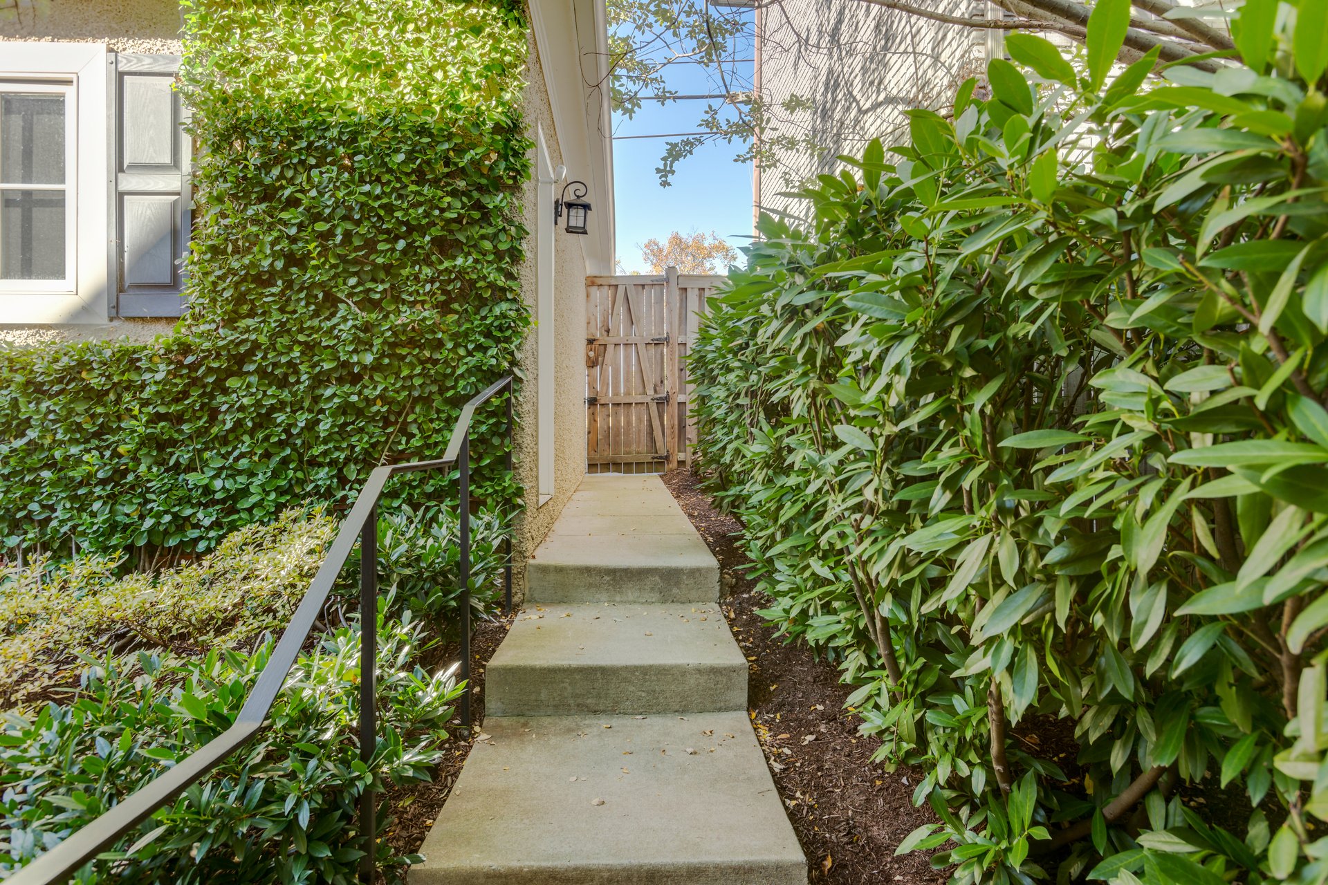 2608 36th Place NW