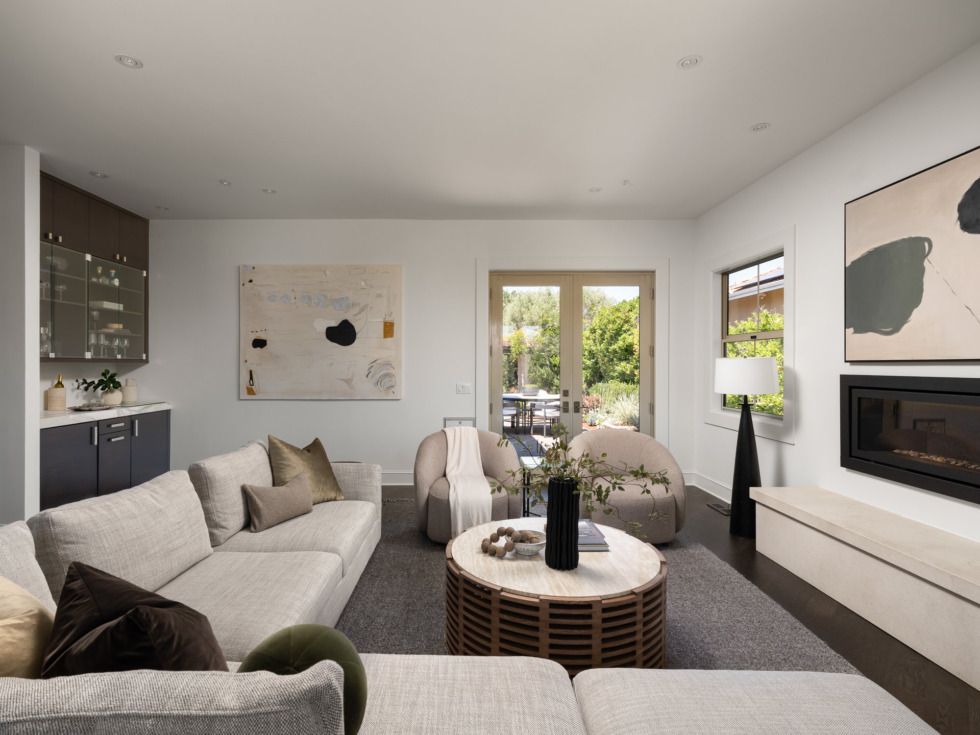 Architectural Modernism, Bay Views, and Exceptional Outdoor Living