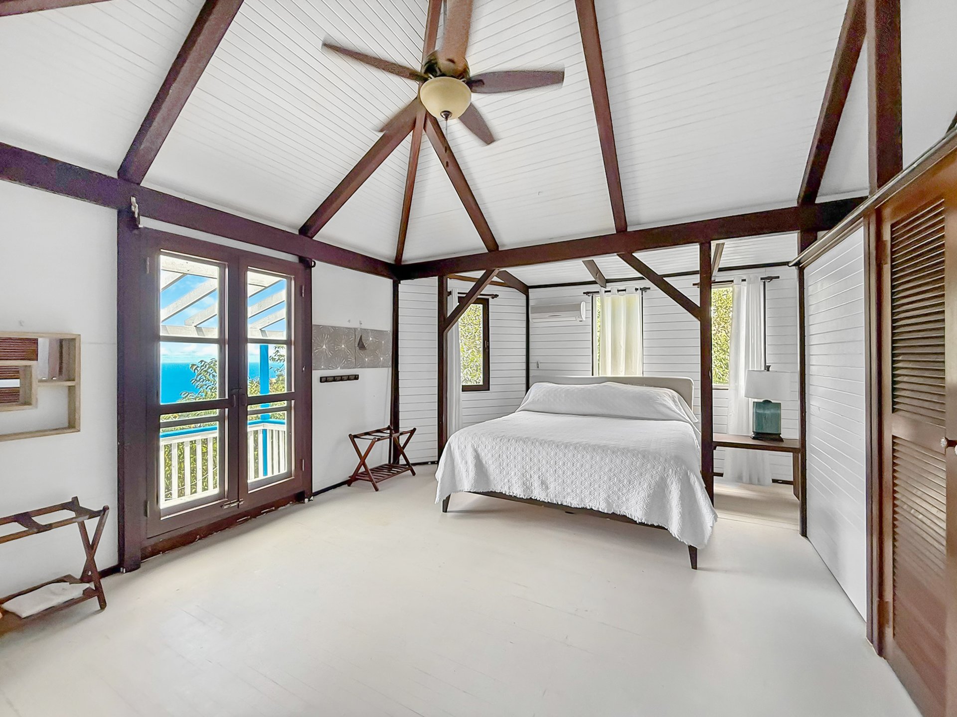 951 Casablanca-Luck Hill Standalone Home