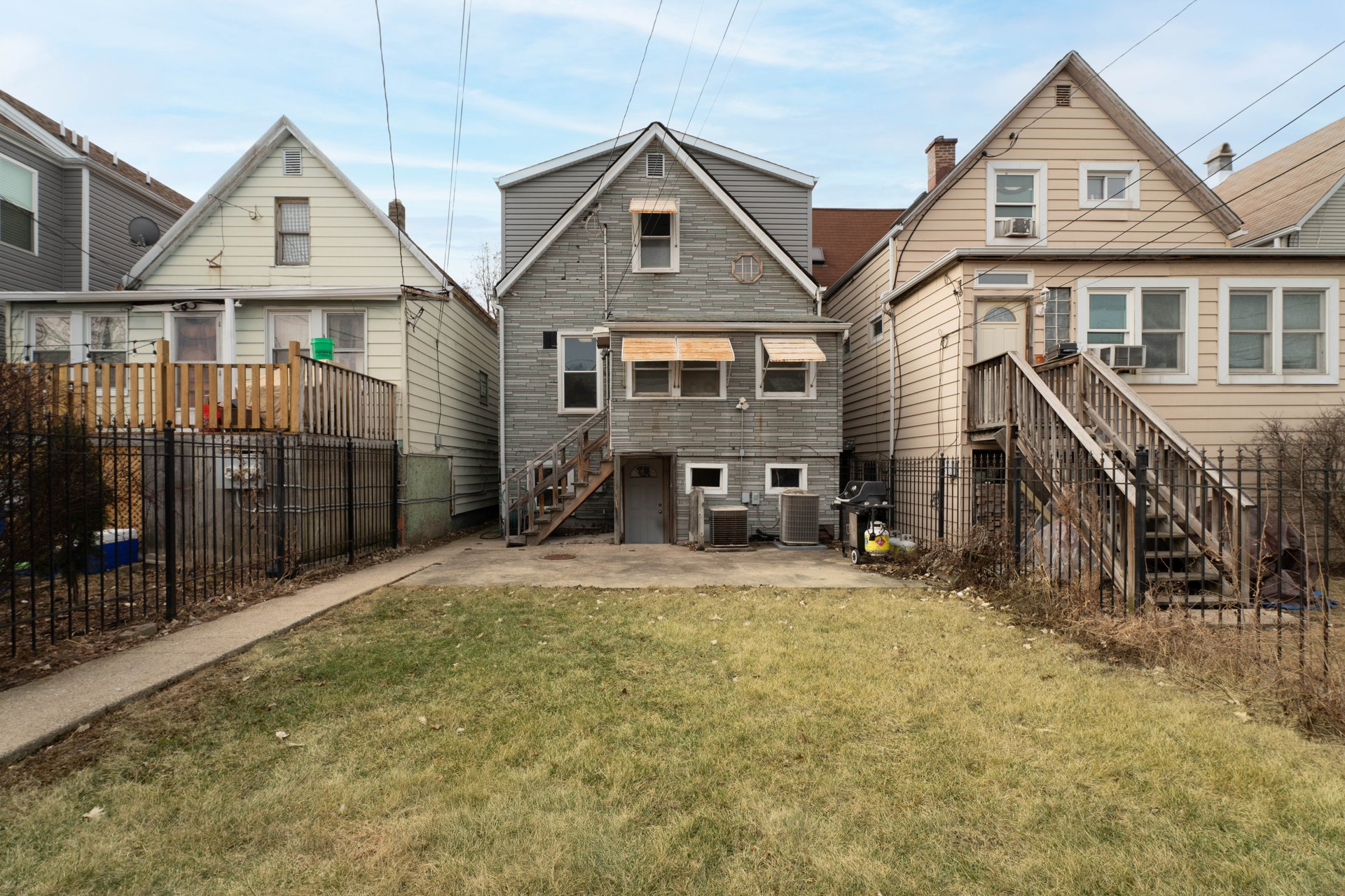 3823 N Albany Ave, CHICAGO, IL 60618