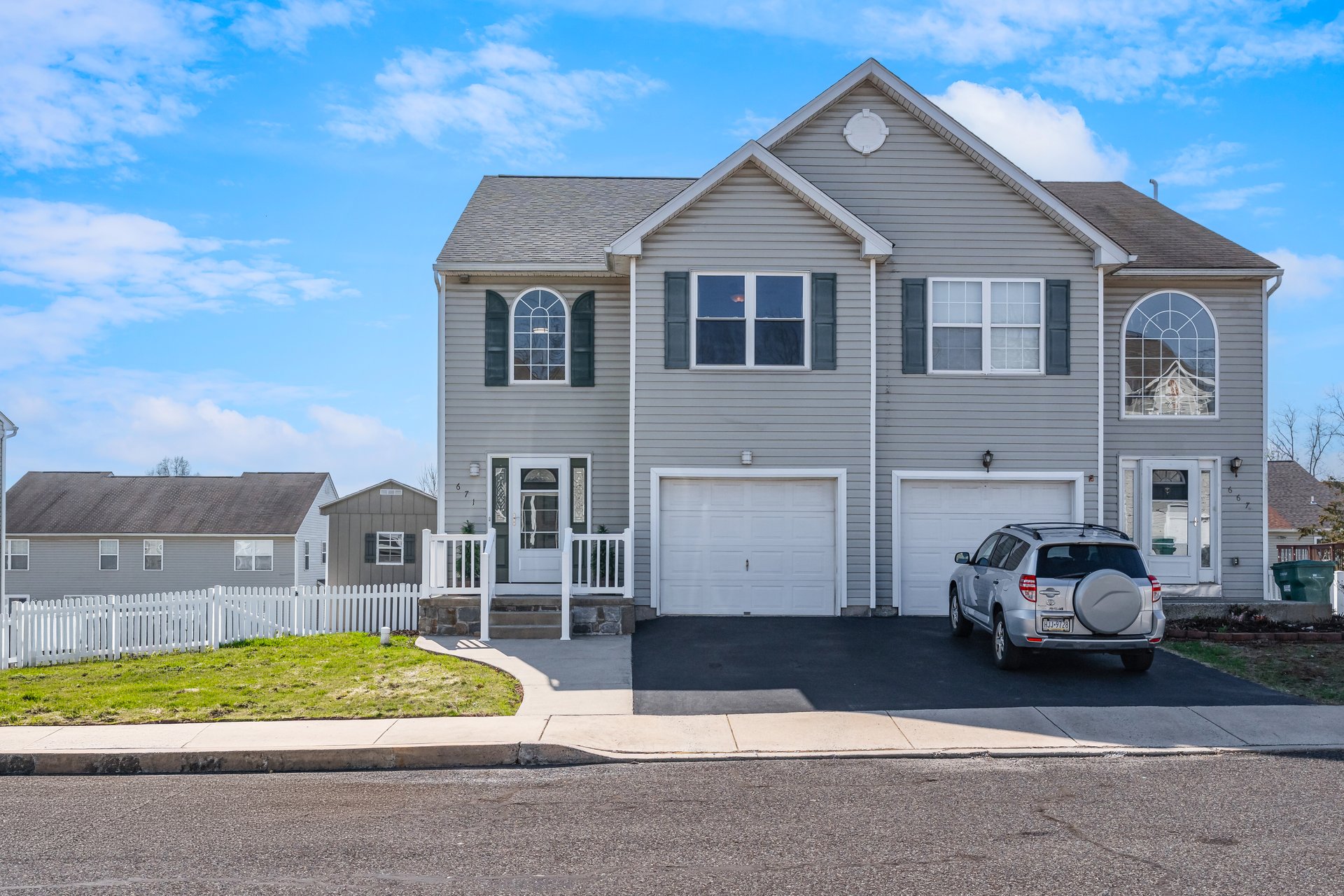 671 Daisy Lane