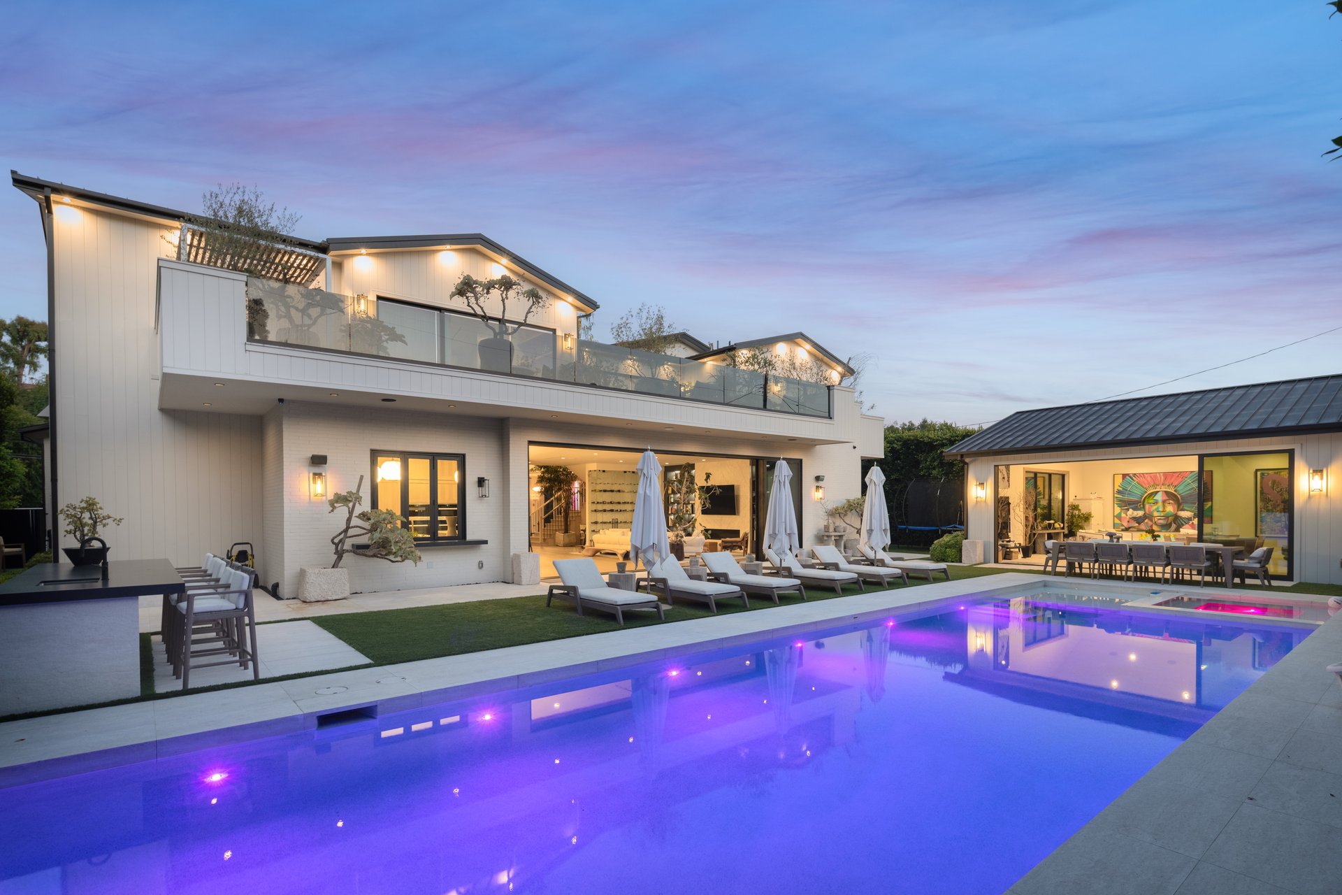 455 N Bundy Dr, Brentwood