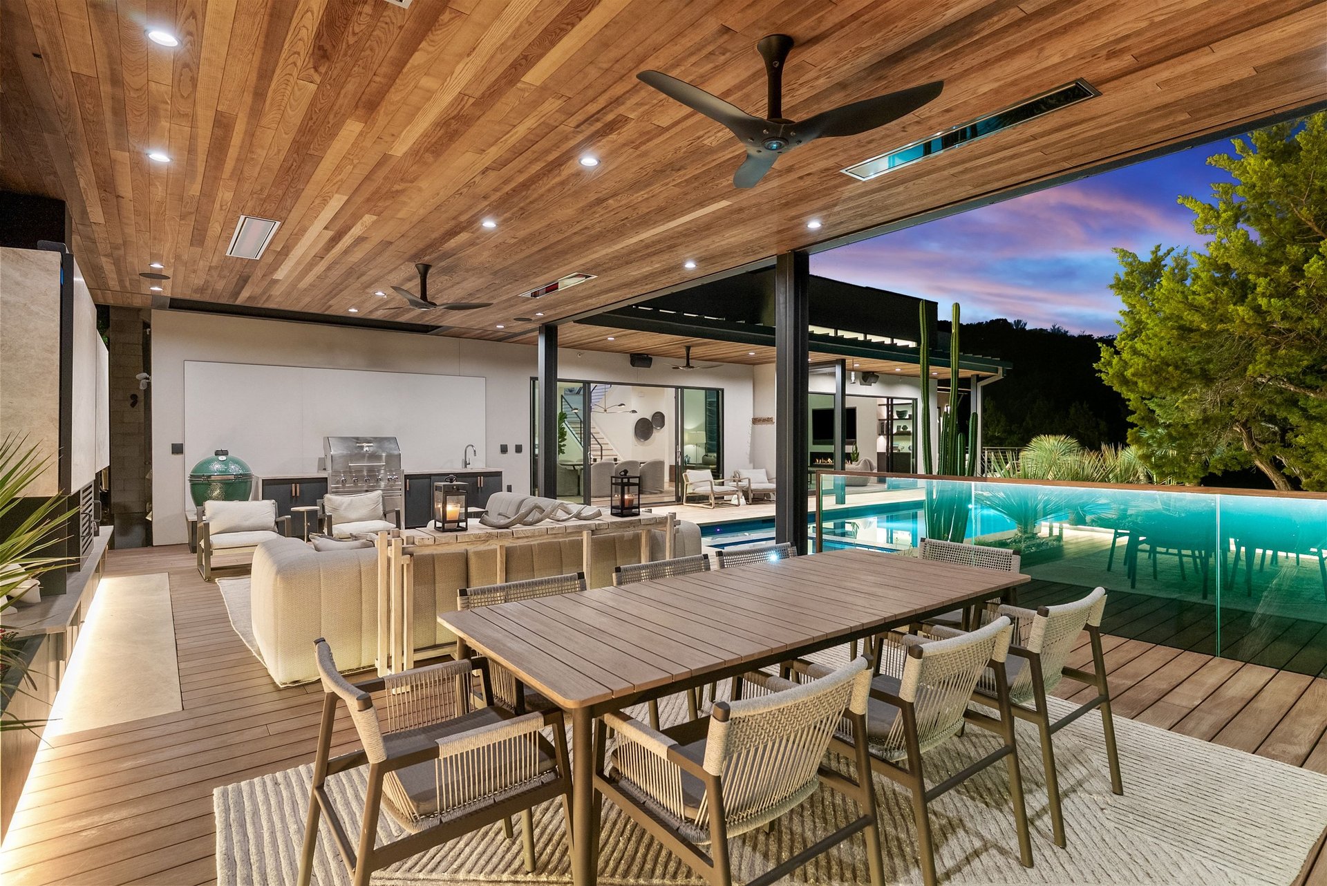West Lake Hills Modern Sanctuary