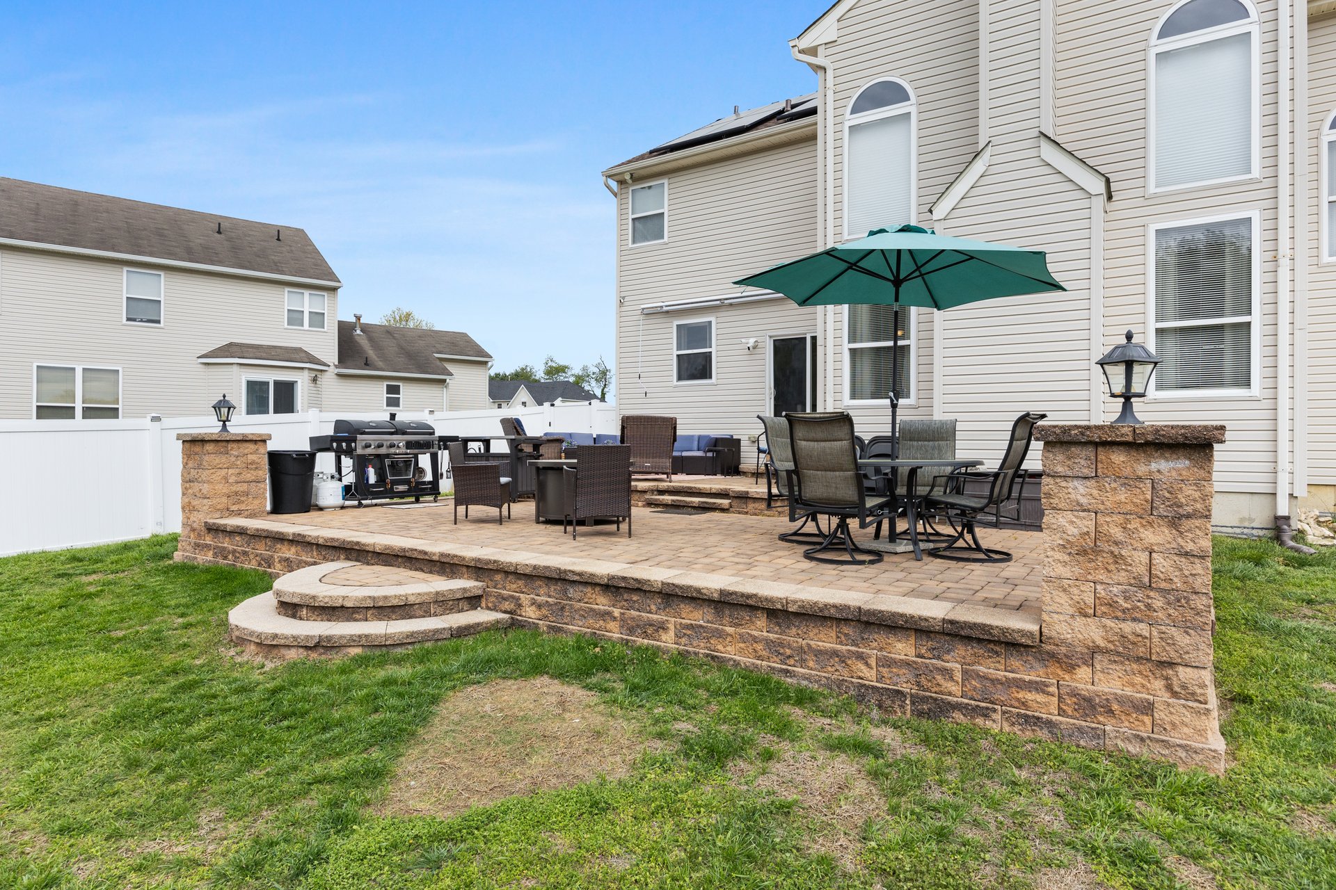 618 Stockton Dr