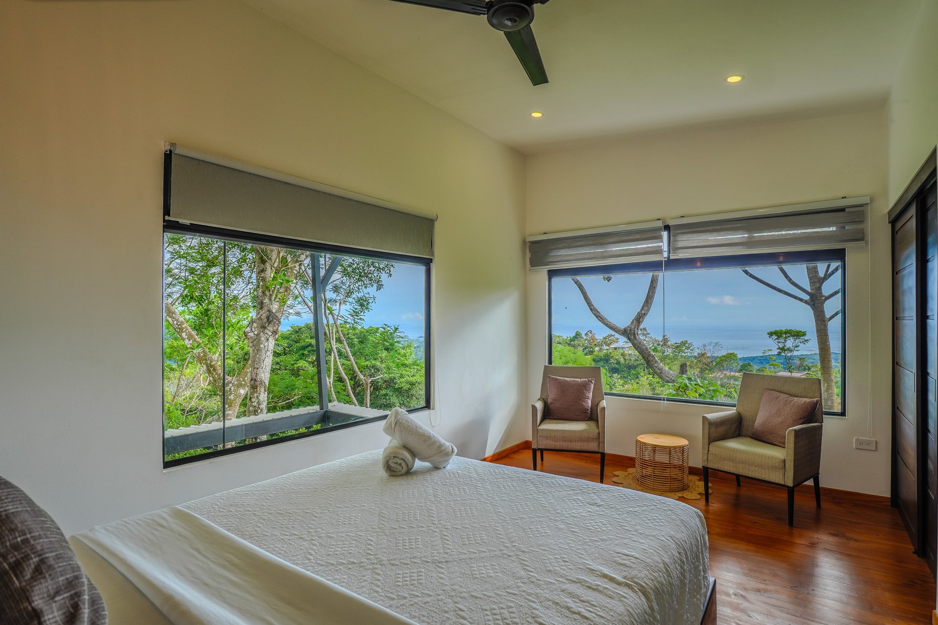 Casa La Roca, Whale's Tail 3 Bedroom Home In Uvita!