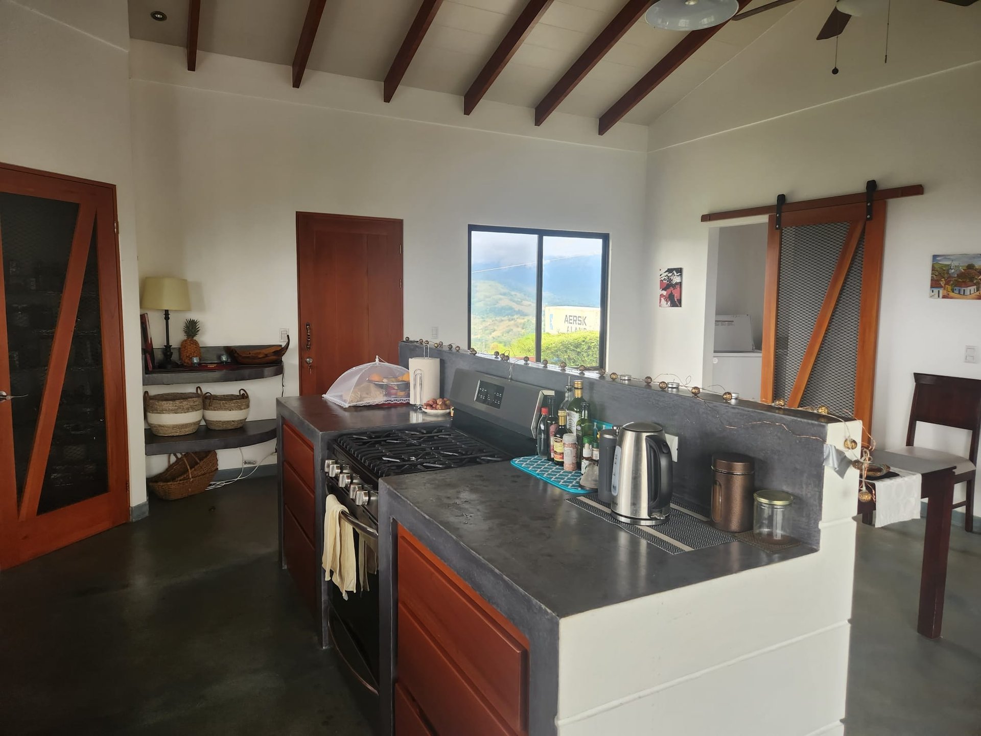 1.97 ACRES – 3 Bedroom Home With Pool, 360 Degree Mountain And Ocean View!