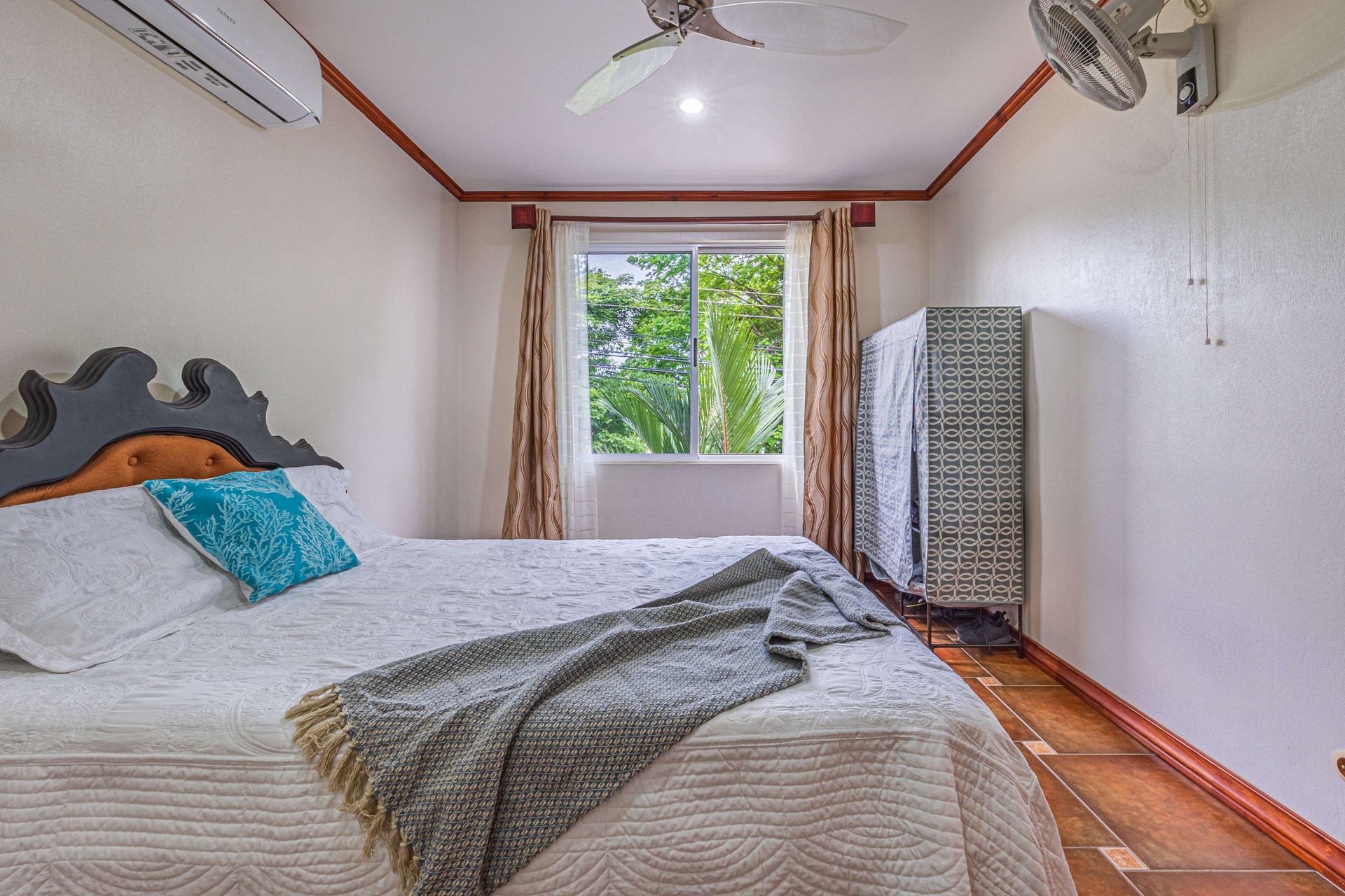 Commercial Building Opportunity in the Heart of Uvita. On Creek with Beautiful Jungle View