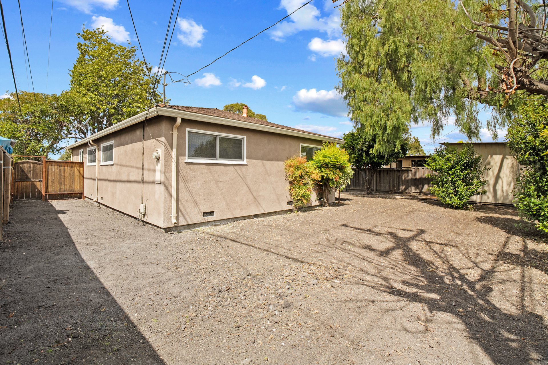 2431 Pilot Knob DR