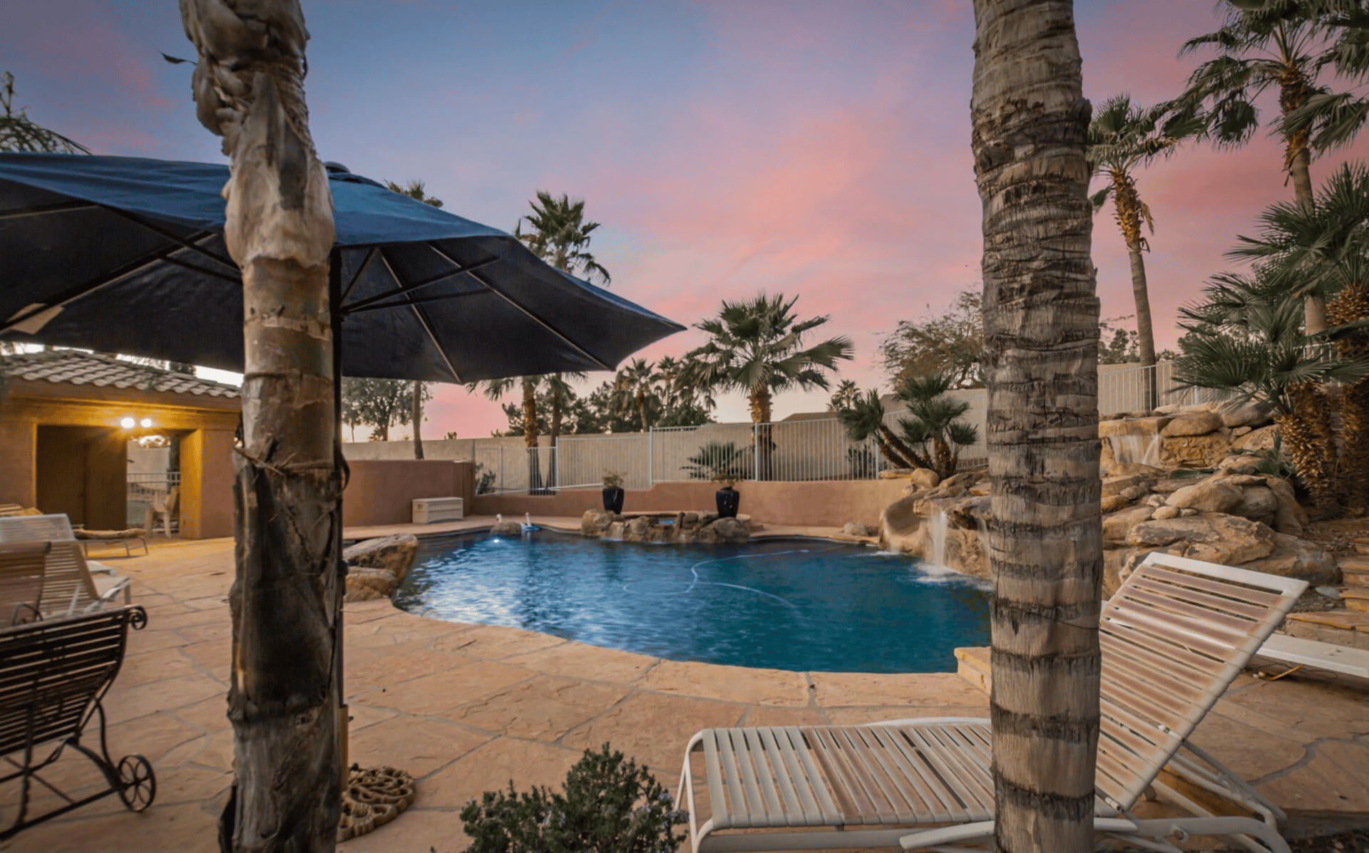 23 E Oakwood Hills Drive - "Builder's Home"