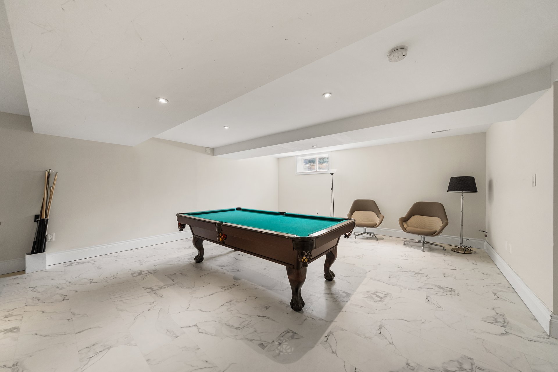 2154 Oneida Cres