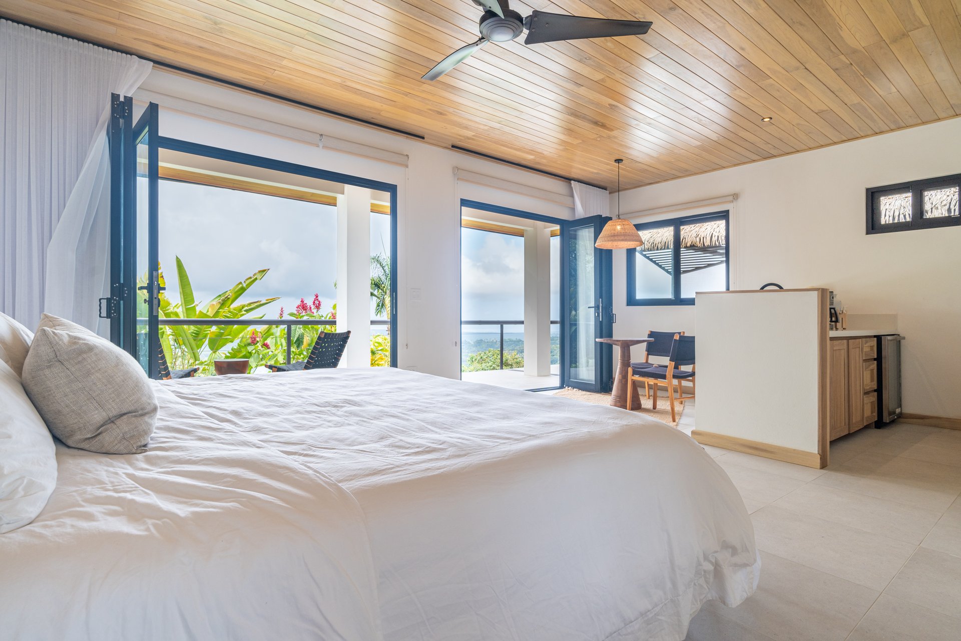 Casa Amarilla – Oceanview Luxury Meets Sustainable Living in Tres Rios
