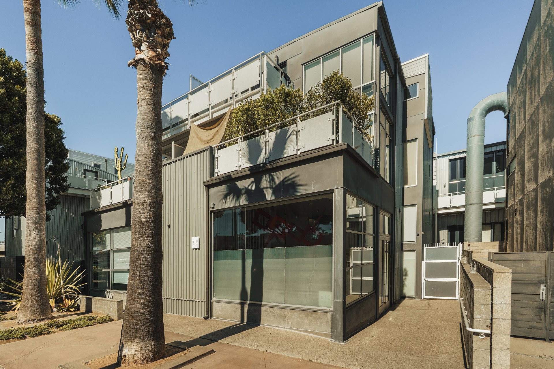 610 Main St
