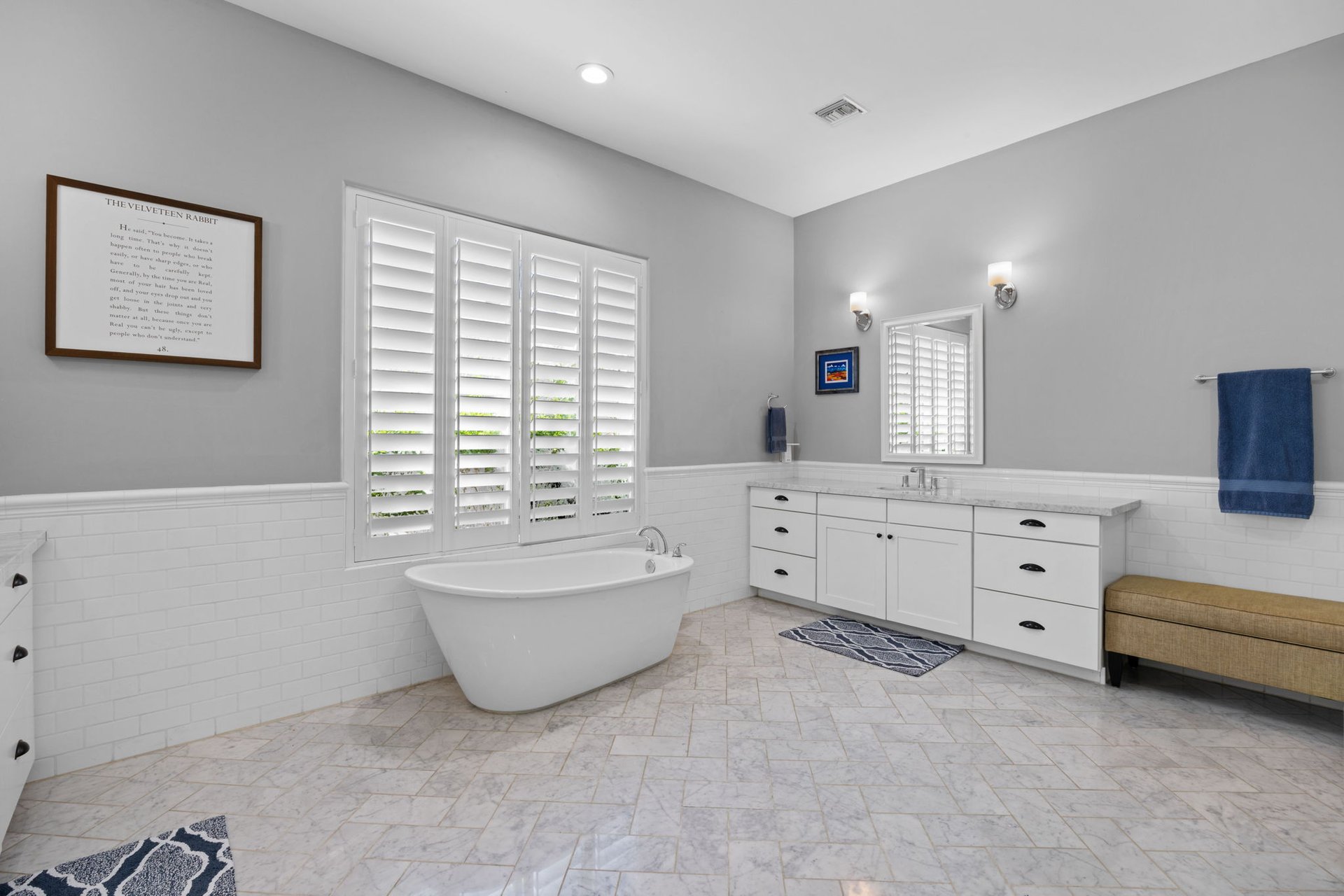 4008 N 65TH Place