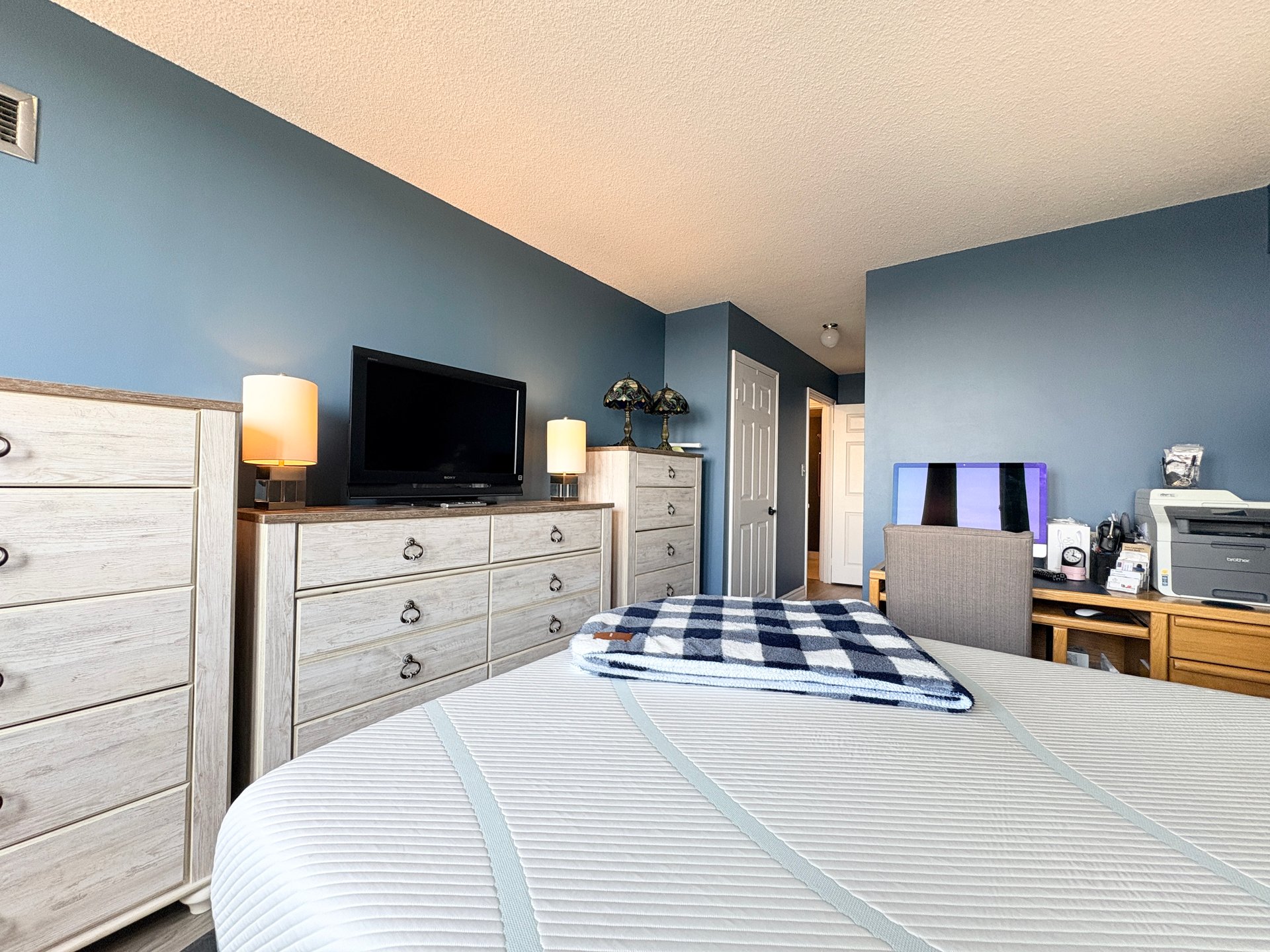 1001 Cedarglen Gate #522