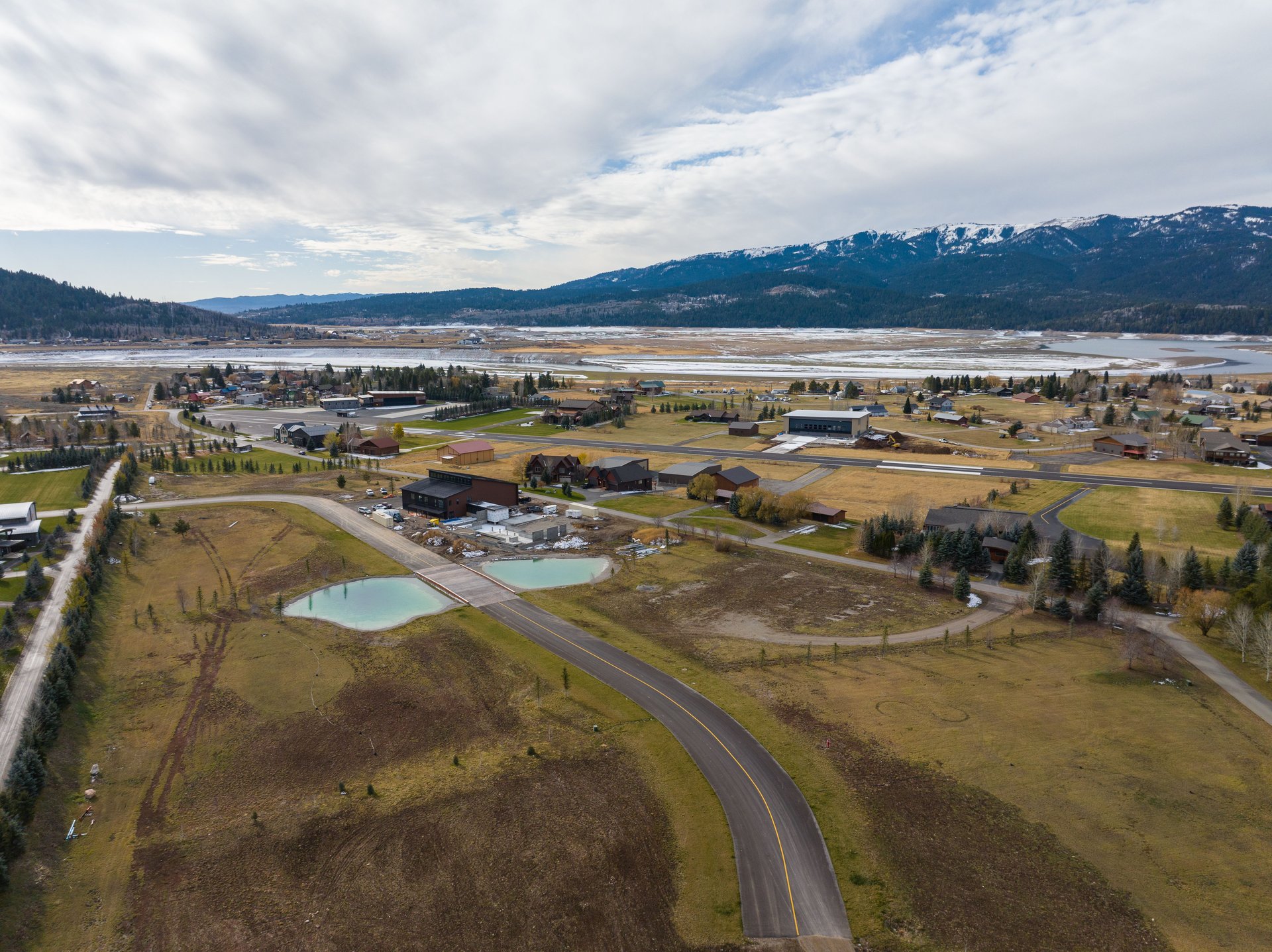 208 ALPINE VILLAGE CIRCLE