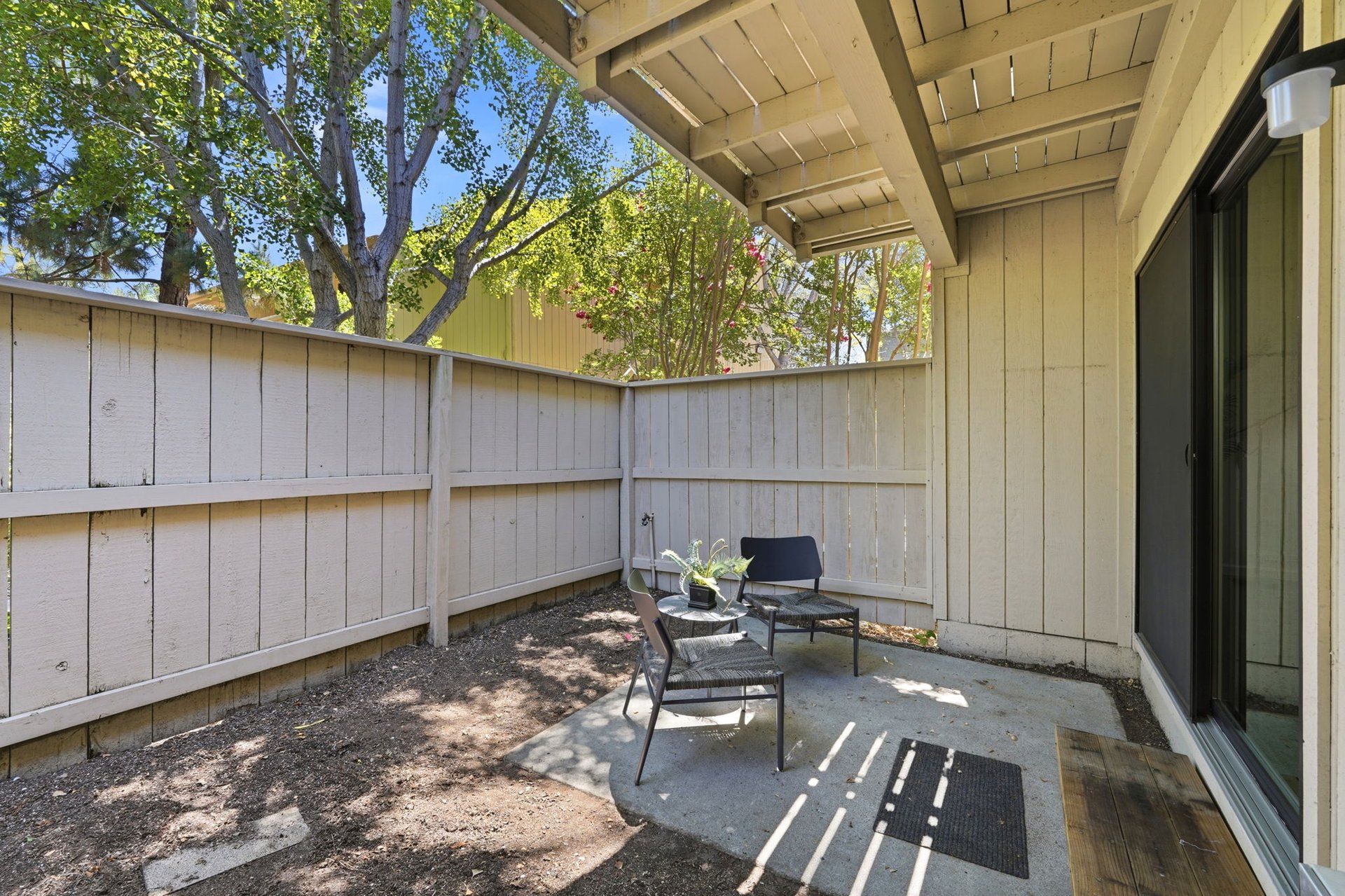 936 Kiely Boulevard, Unit B