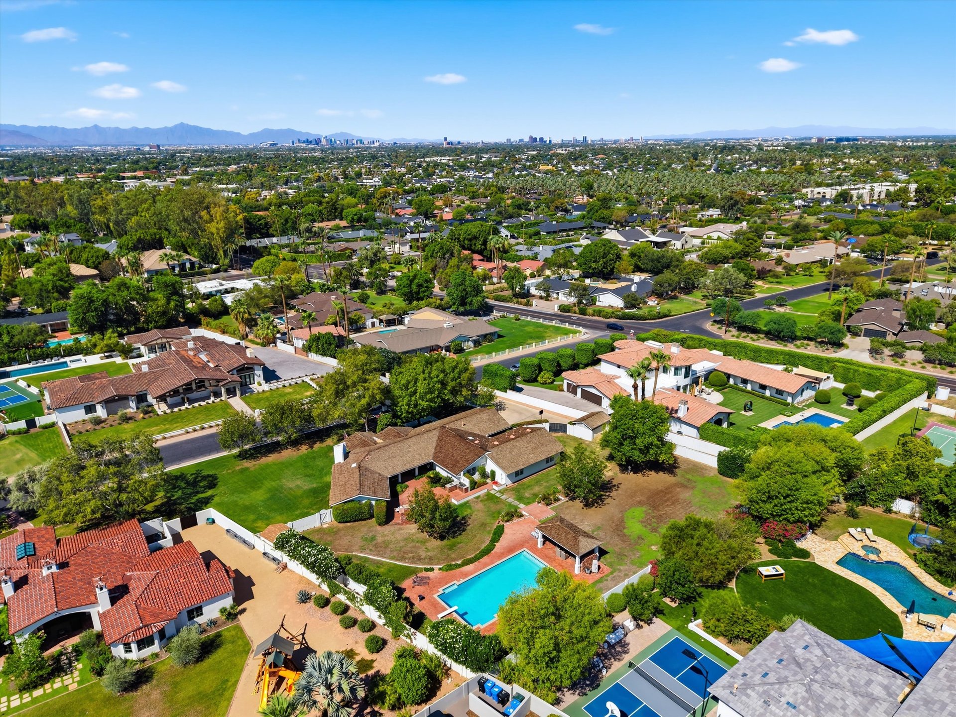 4920 E CALLE DEL MEDIO
