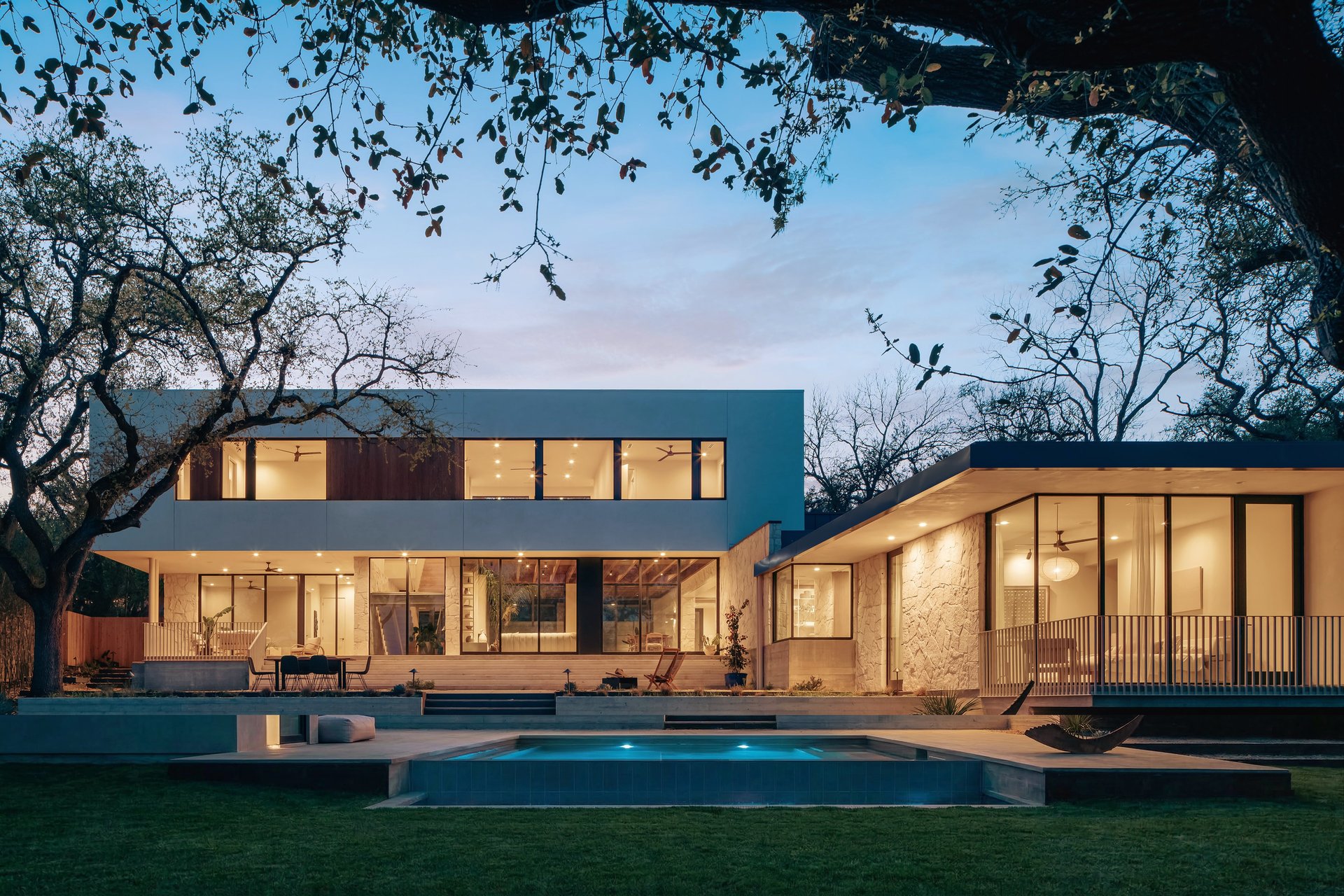 4705 Balcones Dr