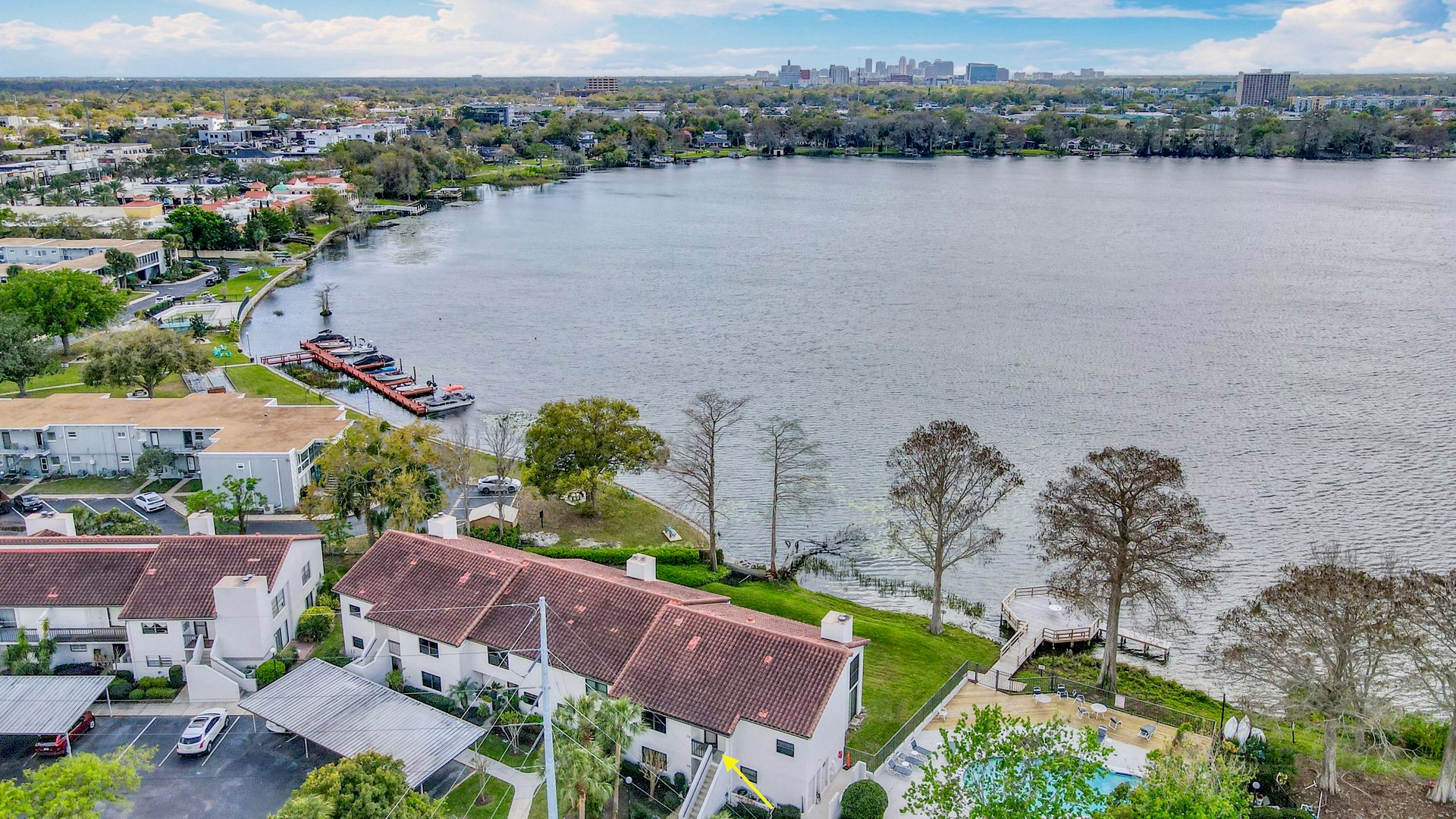 Luxury Lakefront Winter Park Condominium for Lease