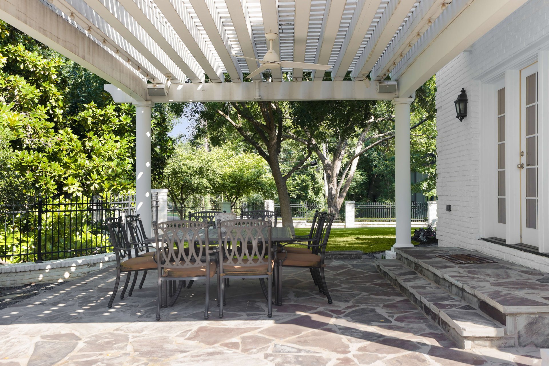 2518 Wooldridge Drive 