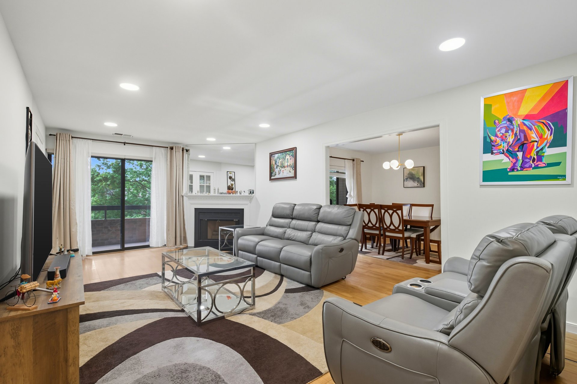 Luxury Turnkey Furnished Condo