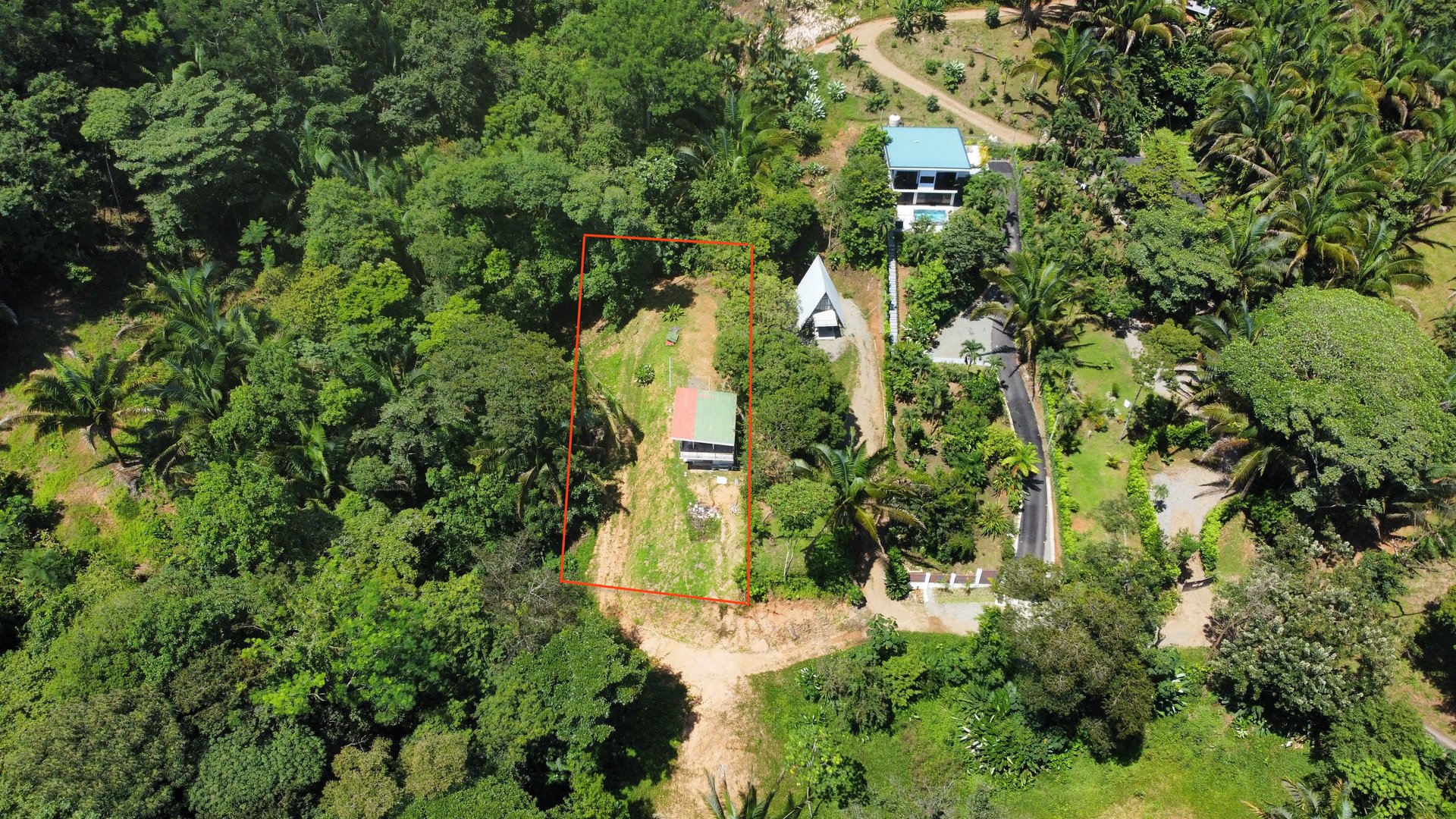 Investment Opportunity in Playa Hermosa – Fixer-Upper with Great Potential!