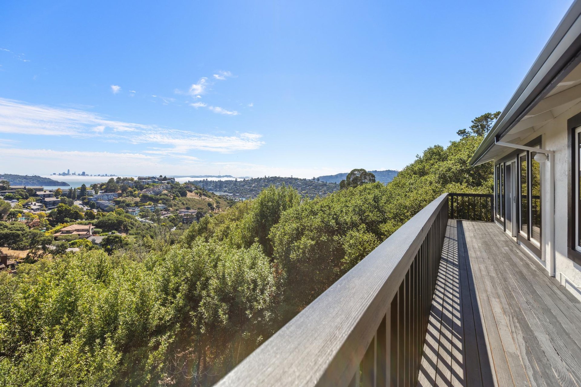 12 Tara View Road
