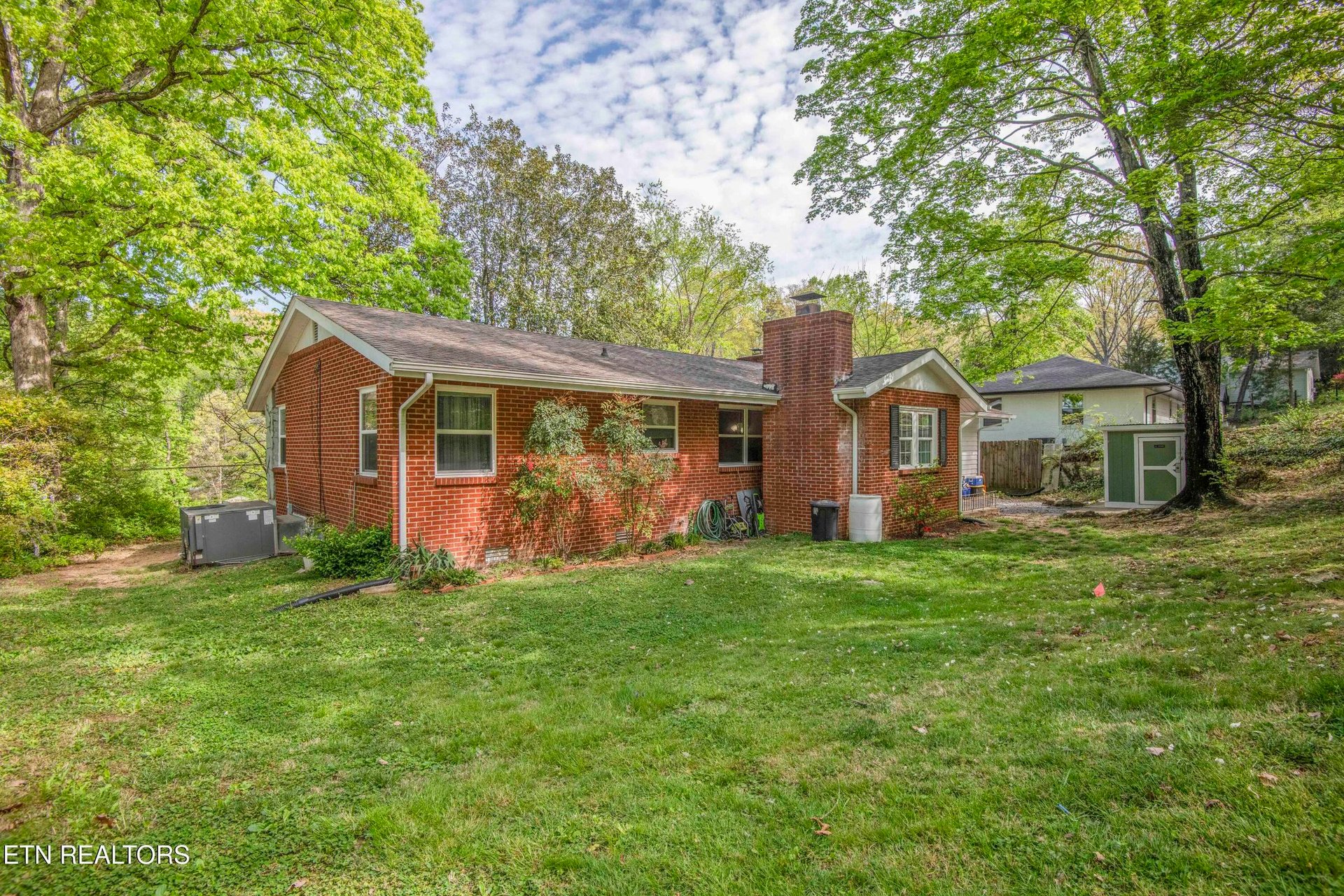 1212 Pilleaux Dr