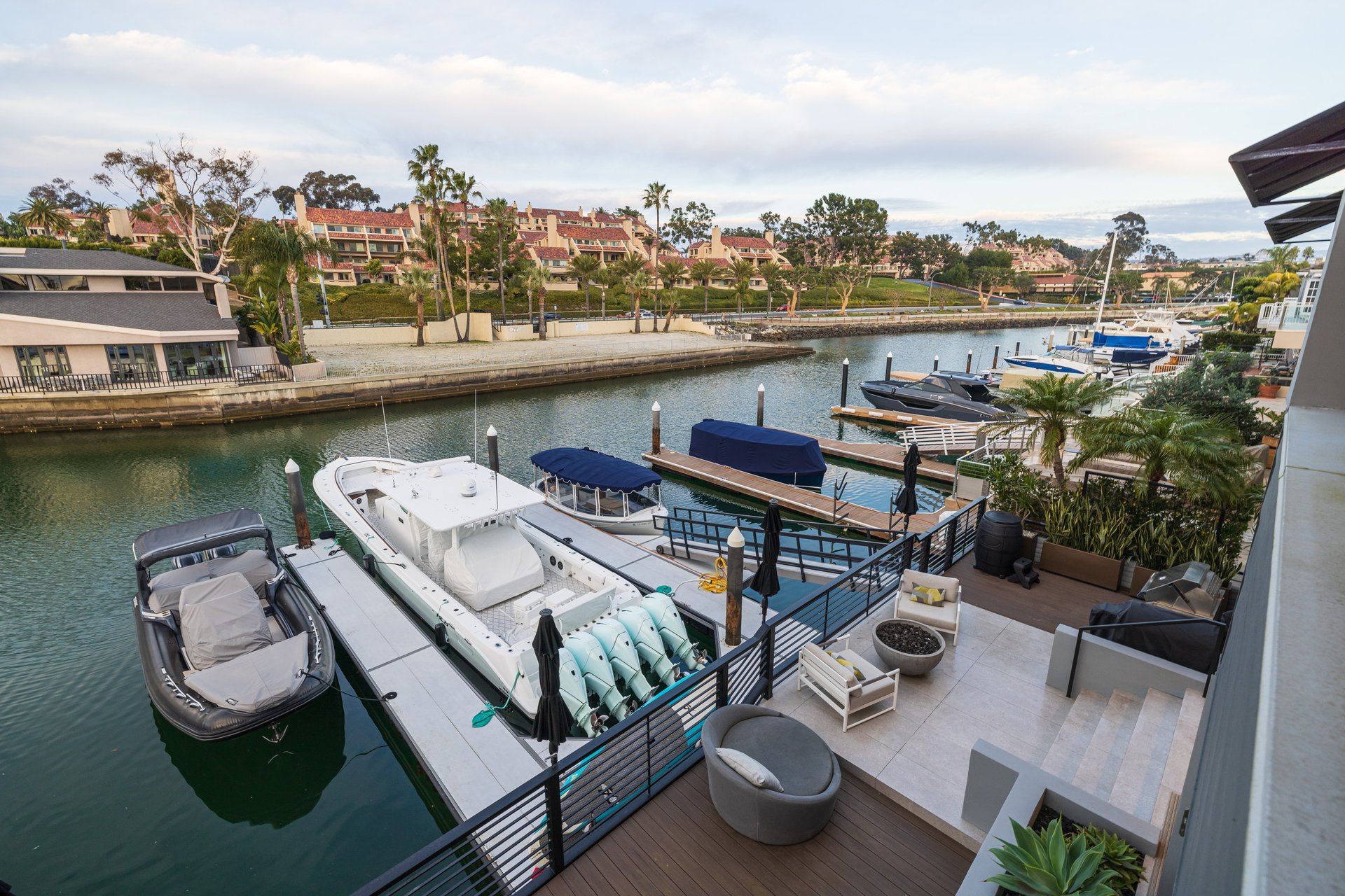748 Harbor Island Drive