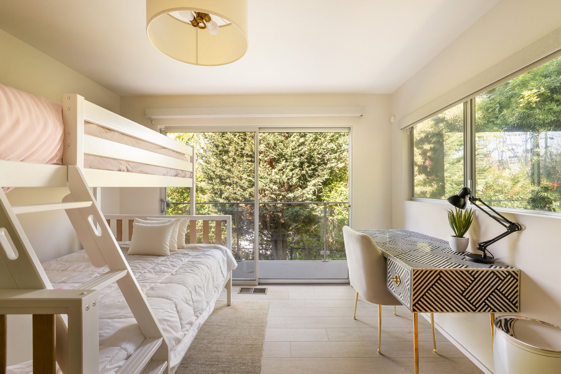 279 Mabery Rd, Santa Monica