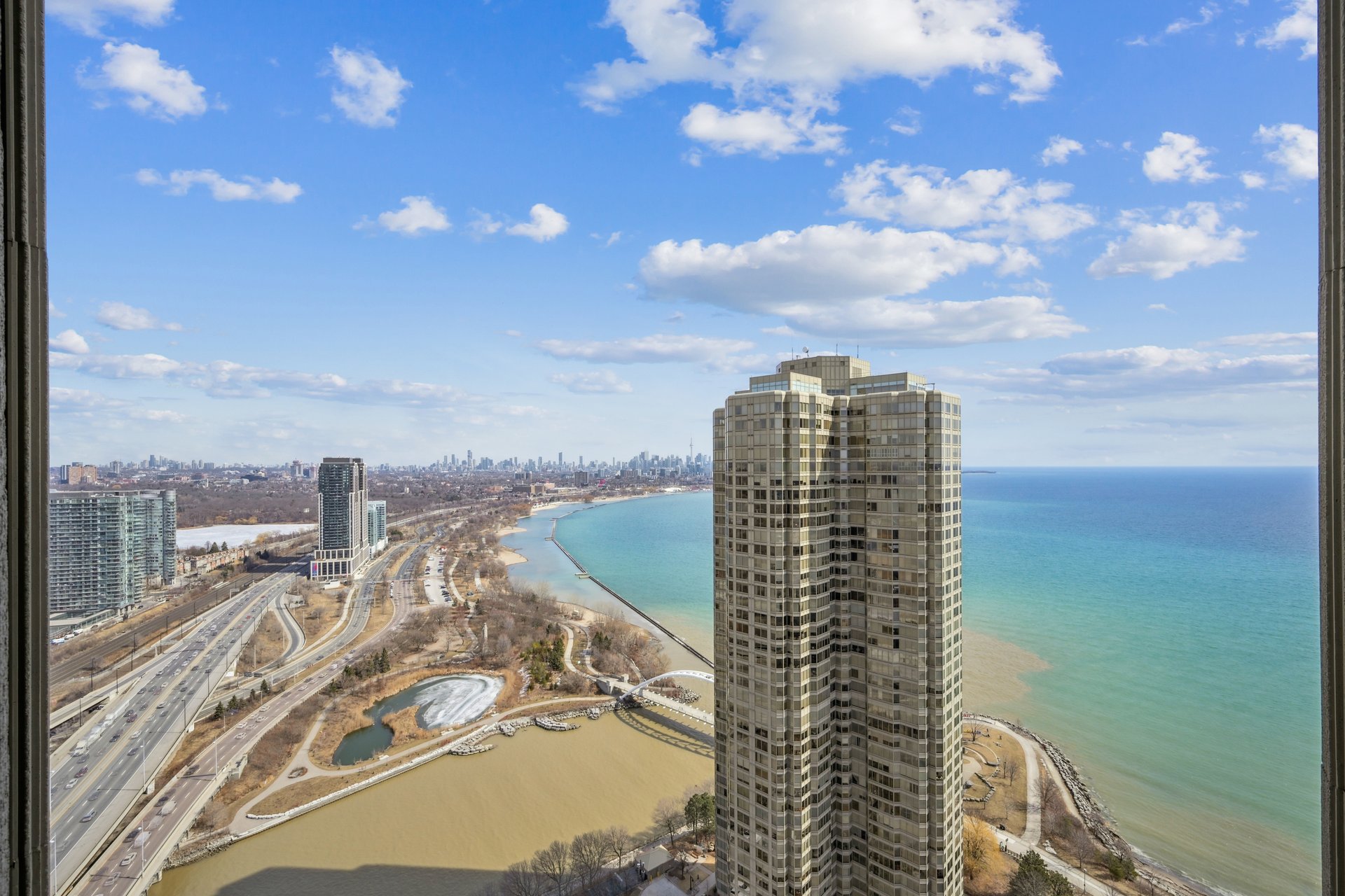 Lakeside Living at the Prestigious Palace Pier