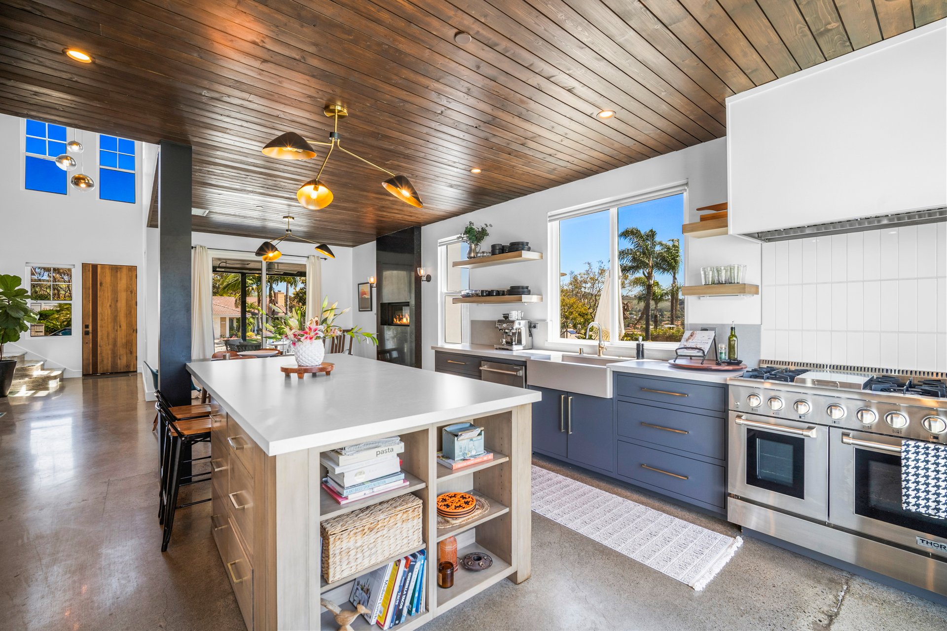 2930 Estancia