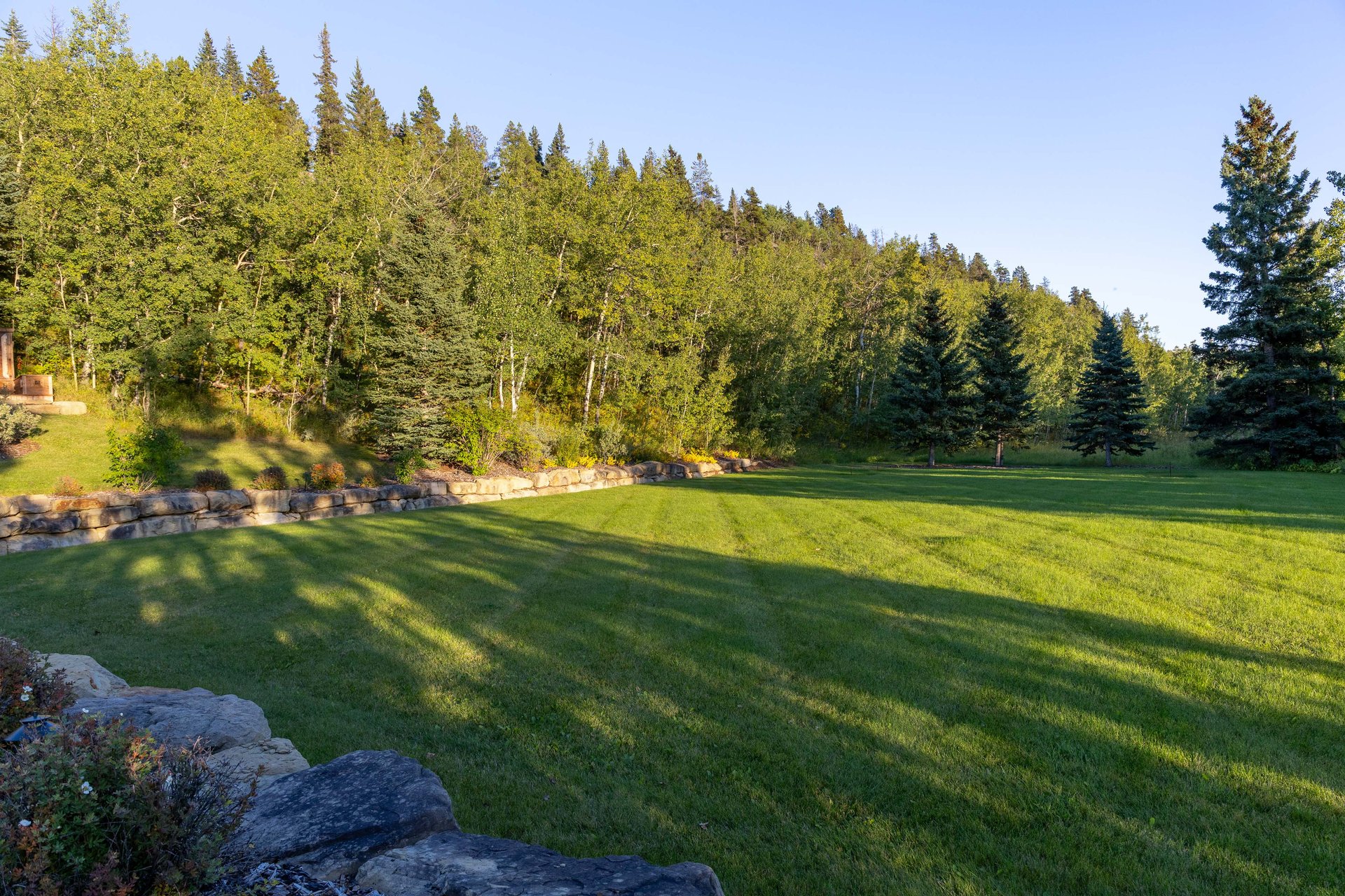 Sibbald Trail Estate