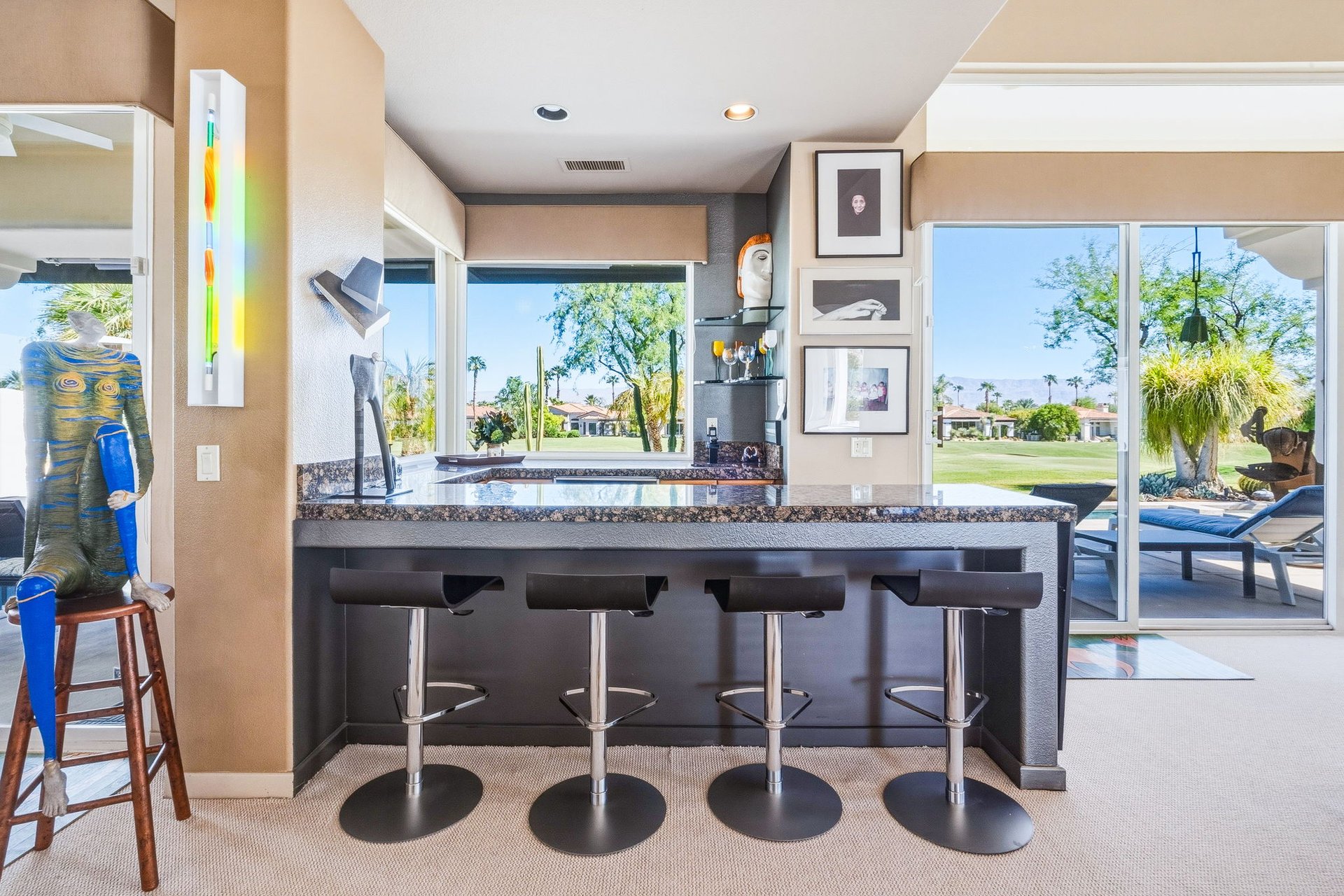 896 Mesa Grande