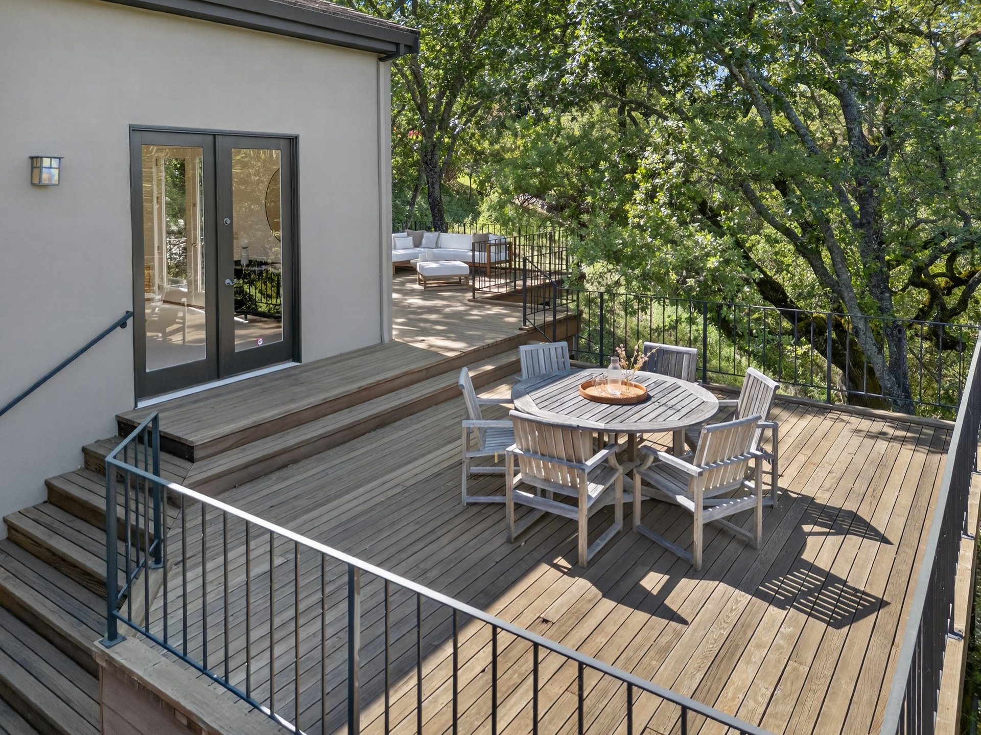 25 Wood Acres Ct