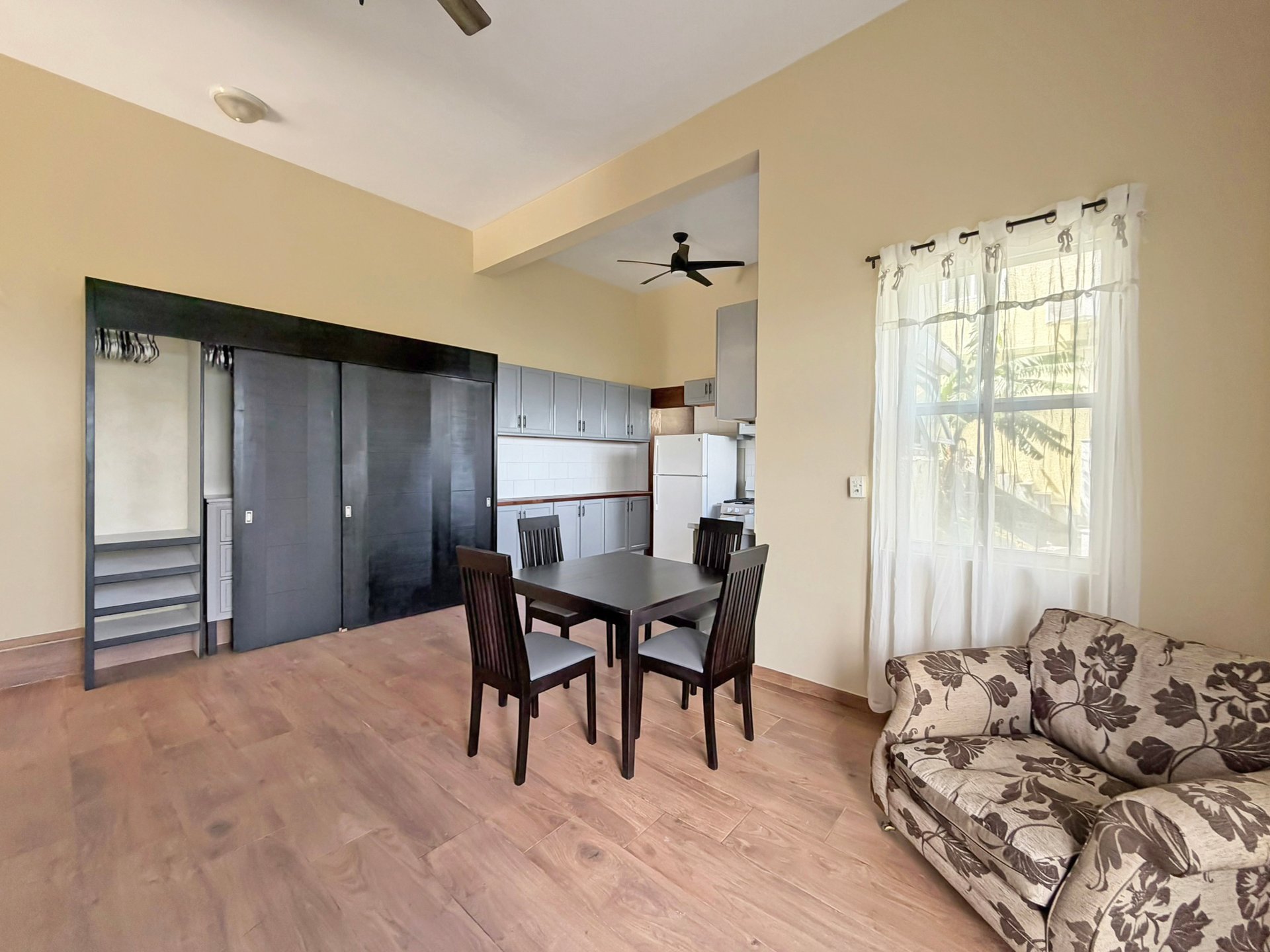 1120 Rogue's Bay 1 Bedroom Apartment