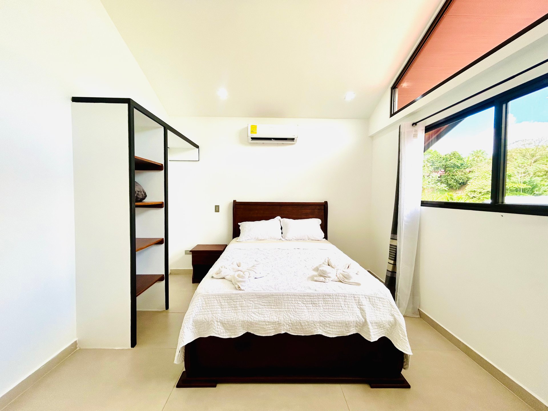 Tropical Modern Living Near Uvita – Stylish Pool Home with Privacy | Price Reduced