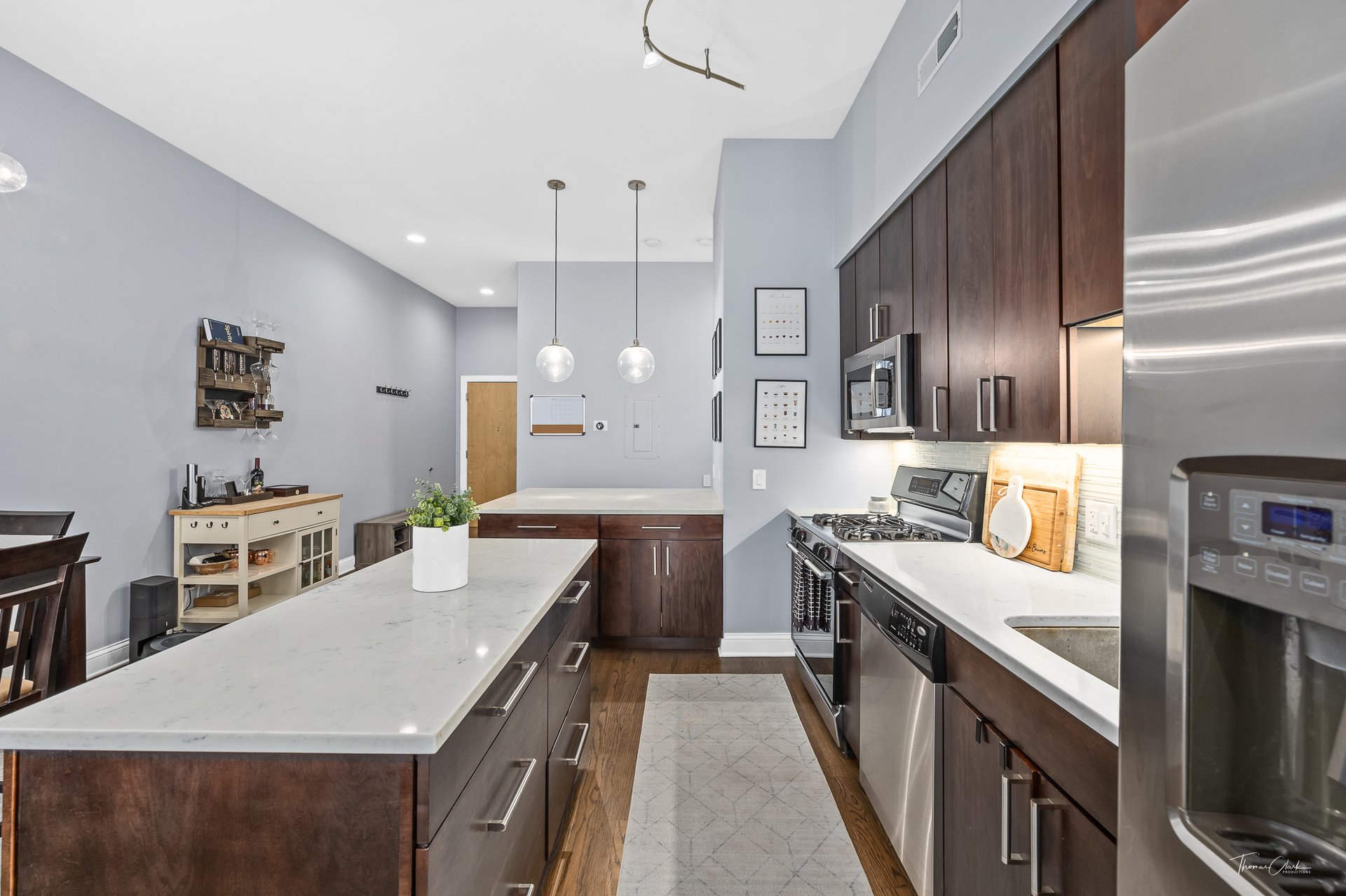 939 W Madison Street Unit: 301