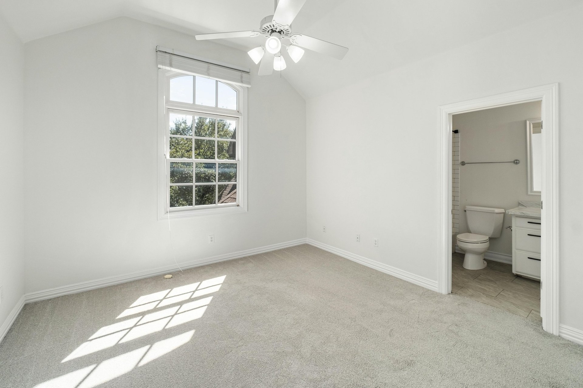 2900 Meandering River Court