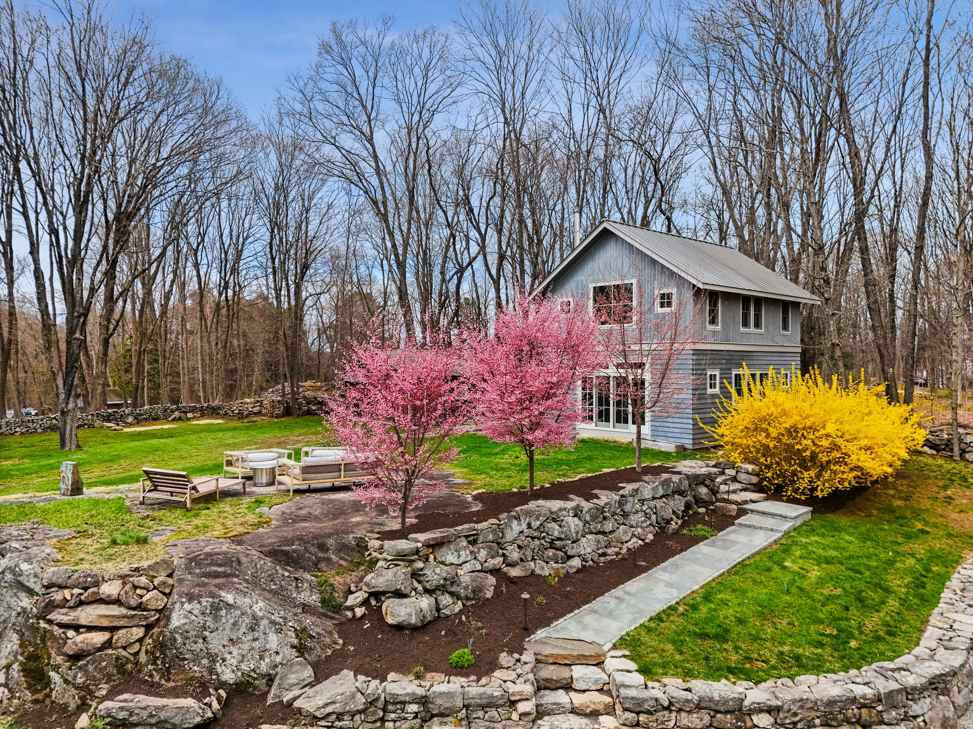 320 Long Ridge Road